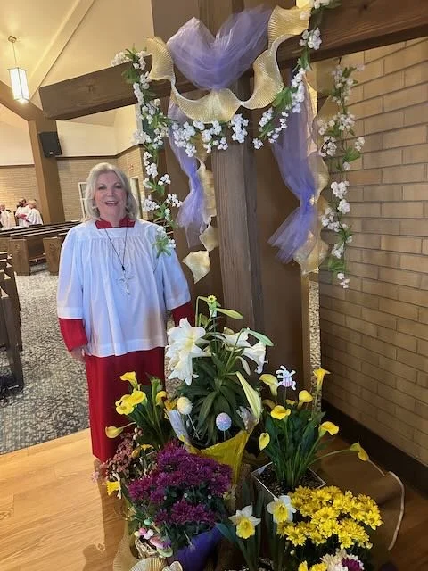 Susan and the cross.jpeg