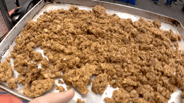 easy-homemade-granola-recipe.png