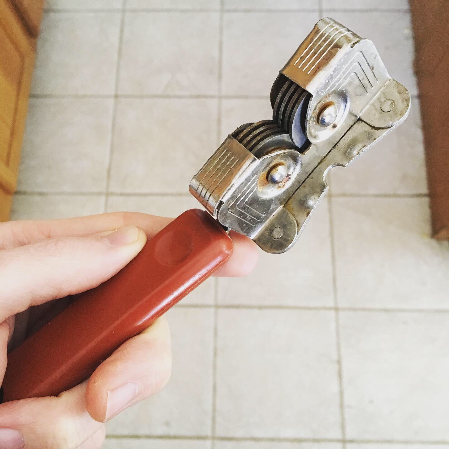 knife skills manual sharpener.jpg