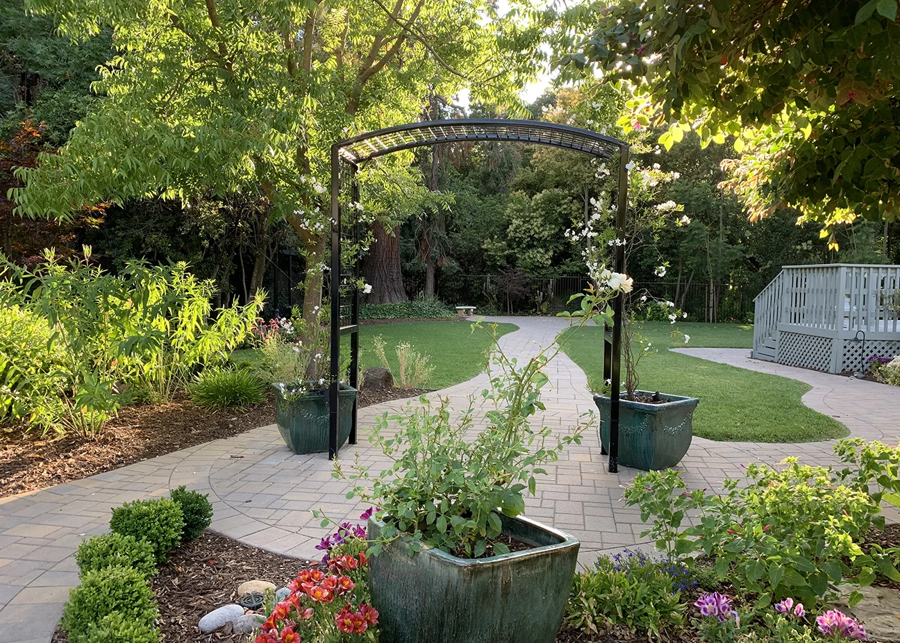 Exterior_arch_path2.jpg