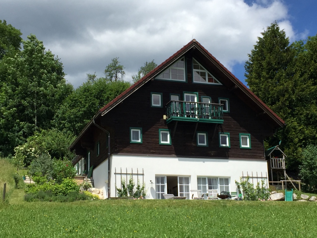 Attersee_Haus_nahe_Nina Mandl TCM.jpg