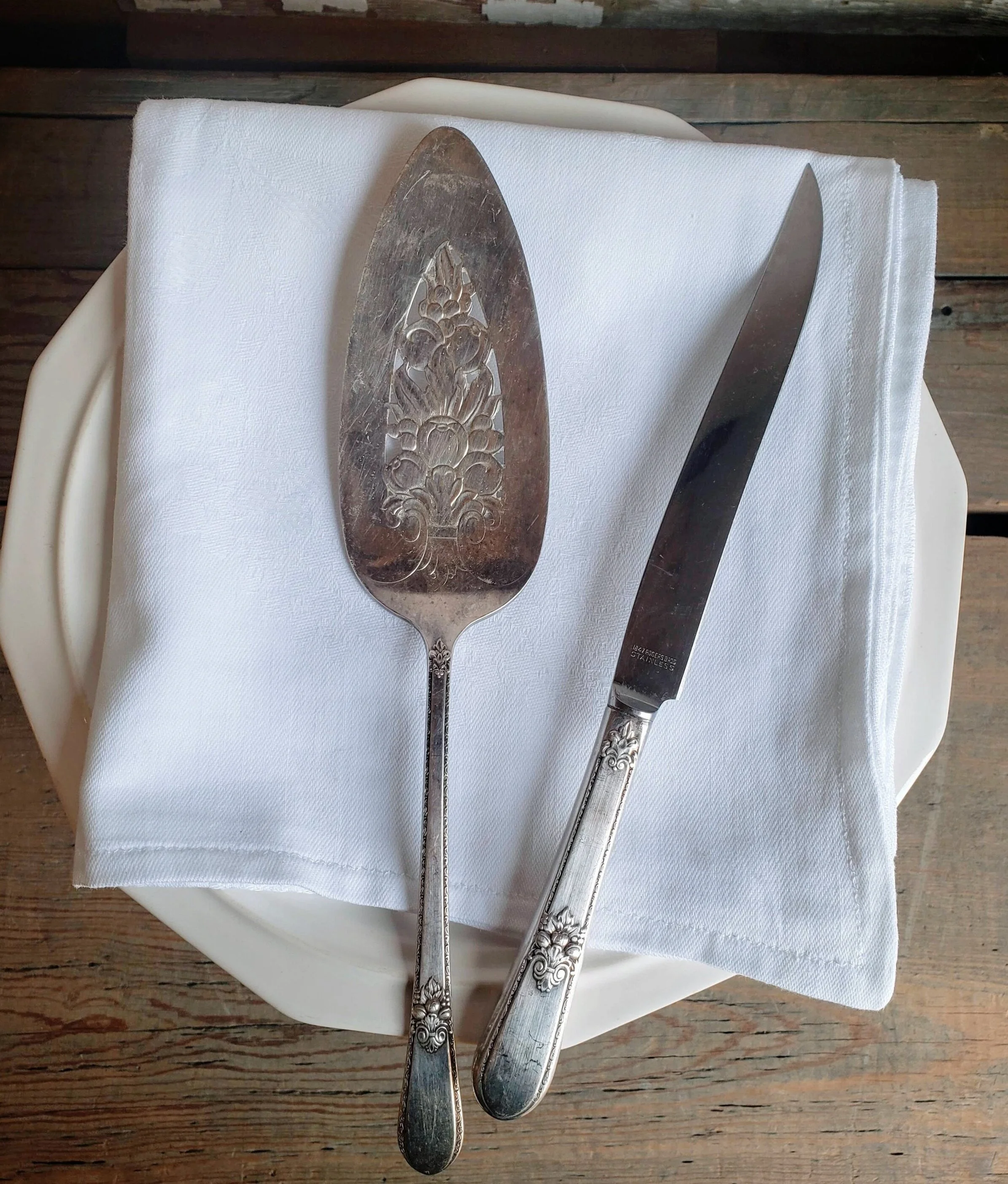Cake Cutting Set