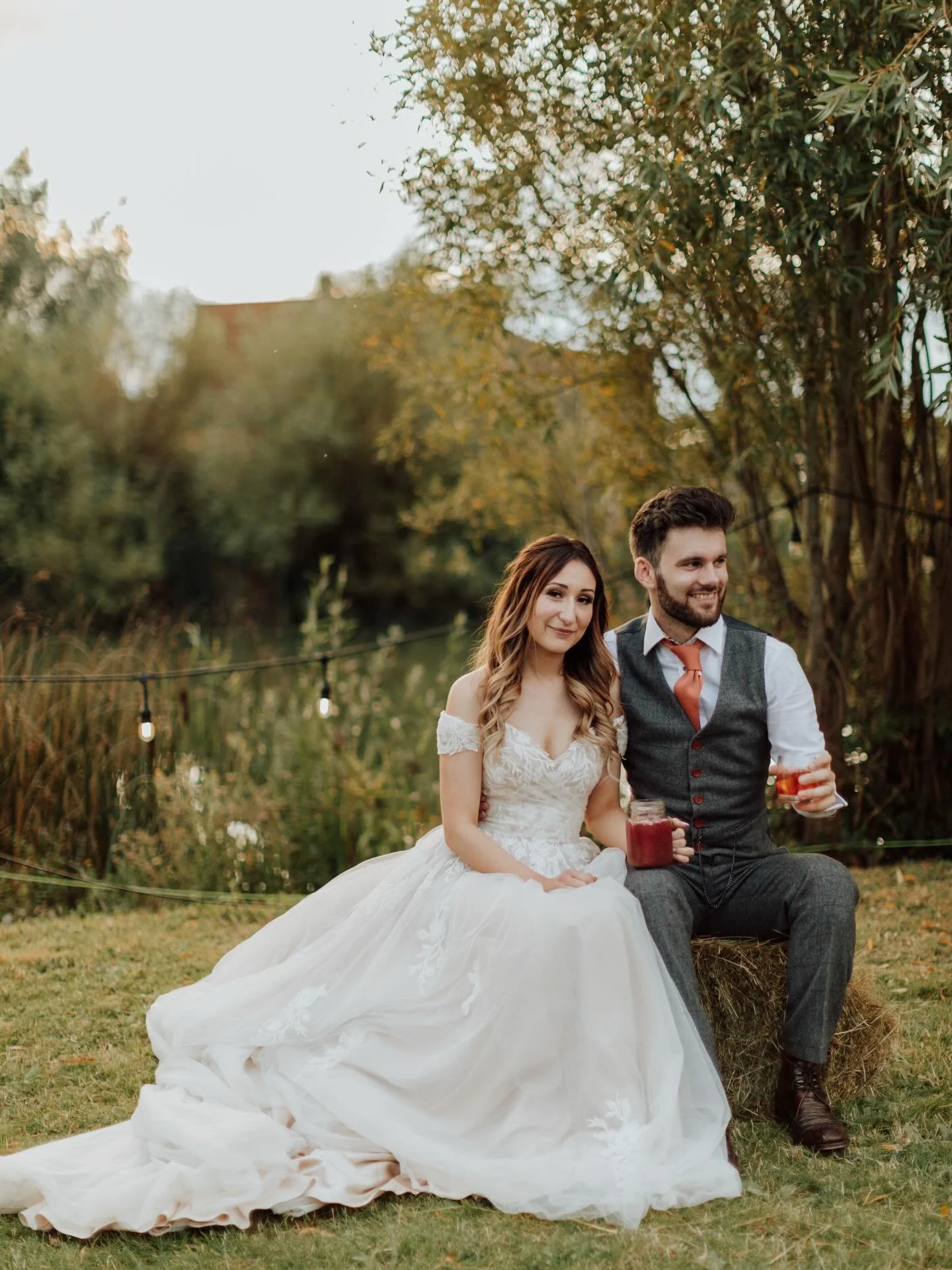 ✨ It&rsquo;s the attention to everything ✨

We always come back to this moment of L&amp;B, captured at a past wedding at the stunning @colmworth_jetty ~ where everything starts to relax and the first cocktails of the evening begin to flow.

At The Sw
