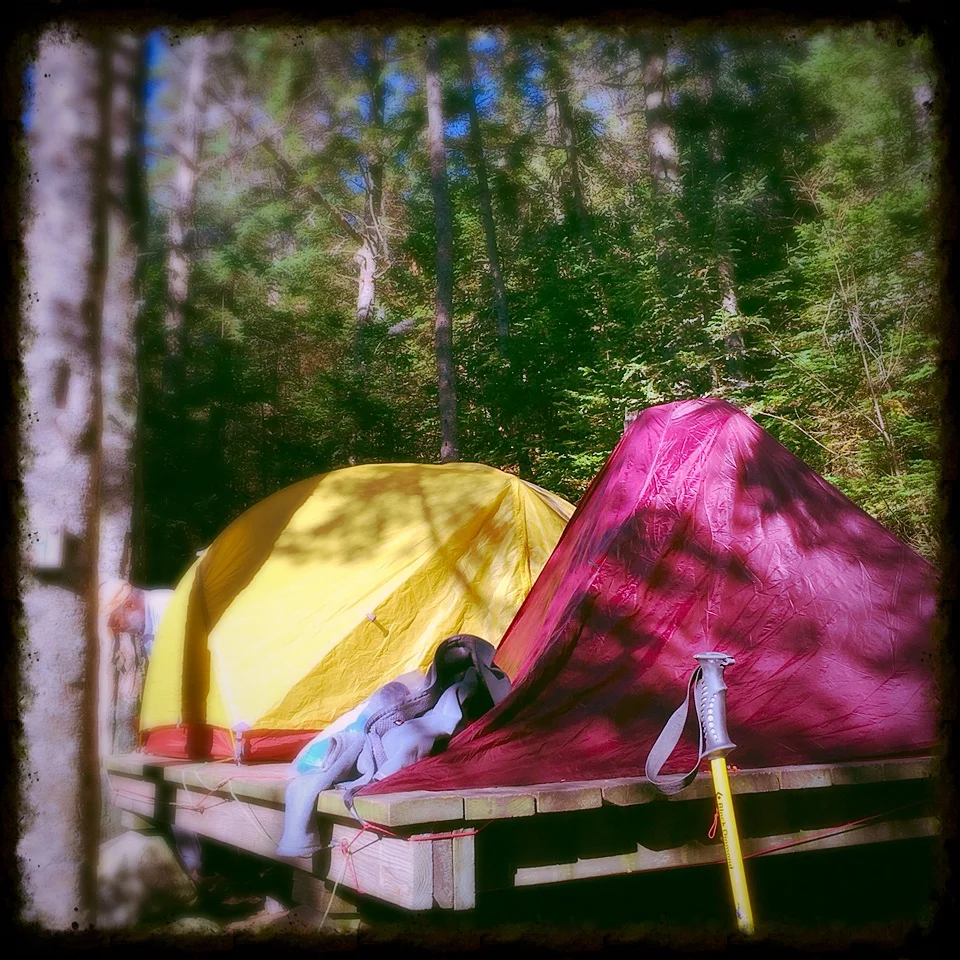 Platforms + non-freestanding tent = pain in butt.
