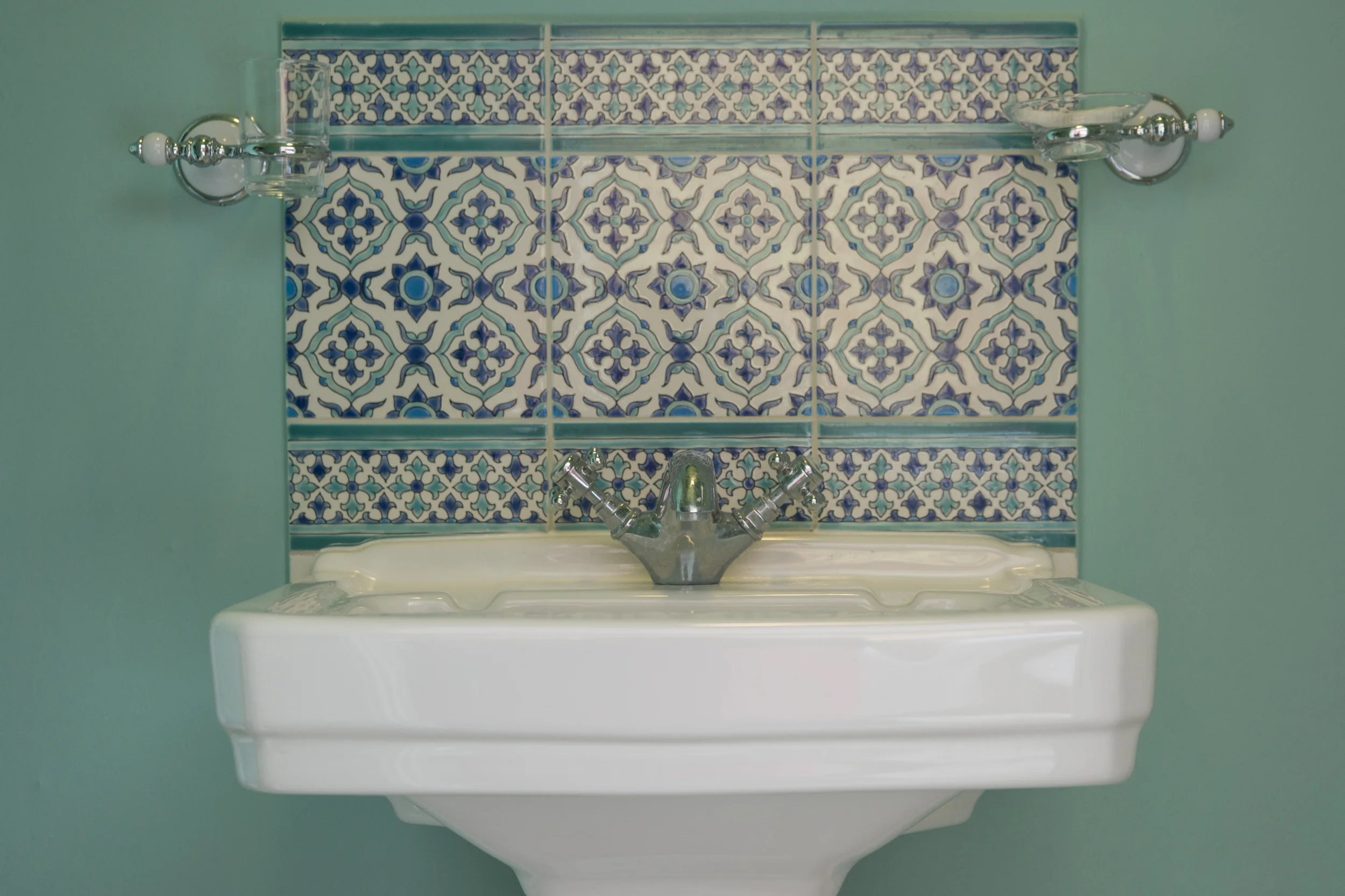 Master ensuite shower room