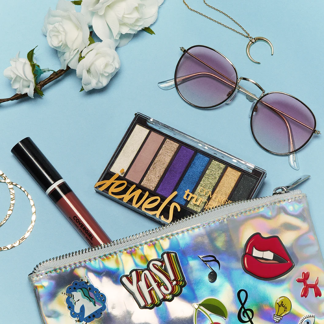 CoverGirl_Stills_0808_r1.jpg