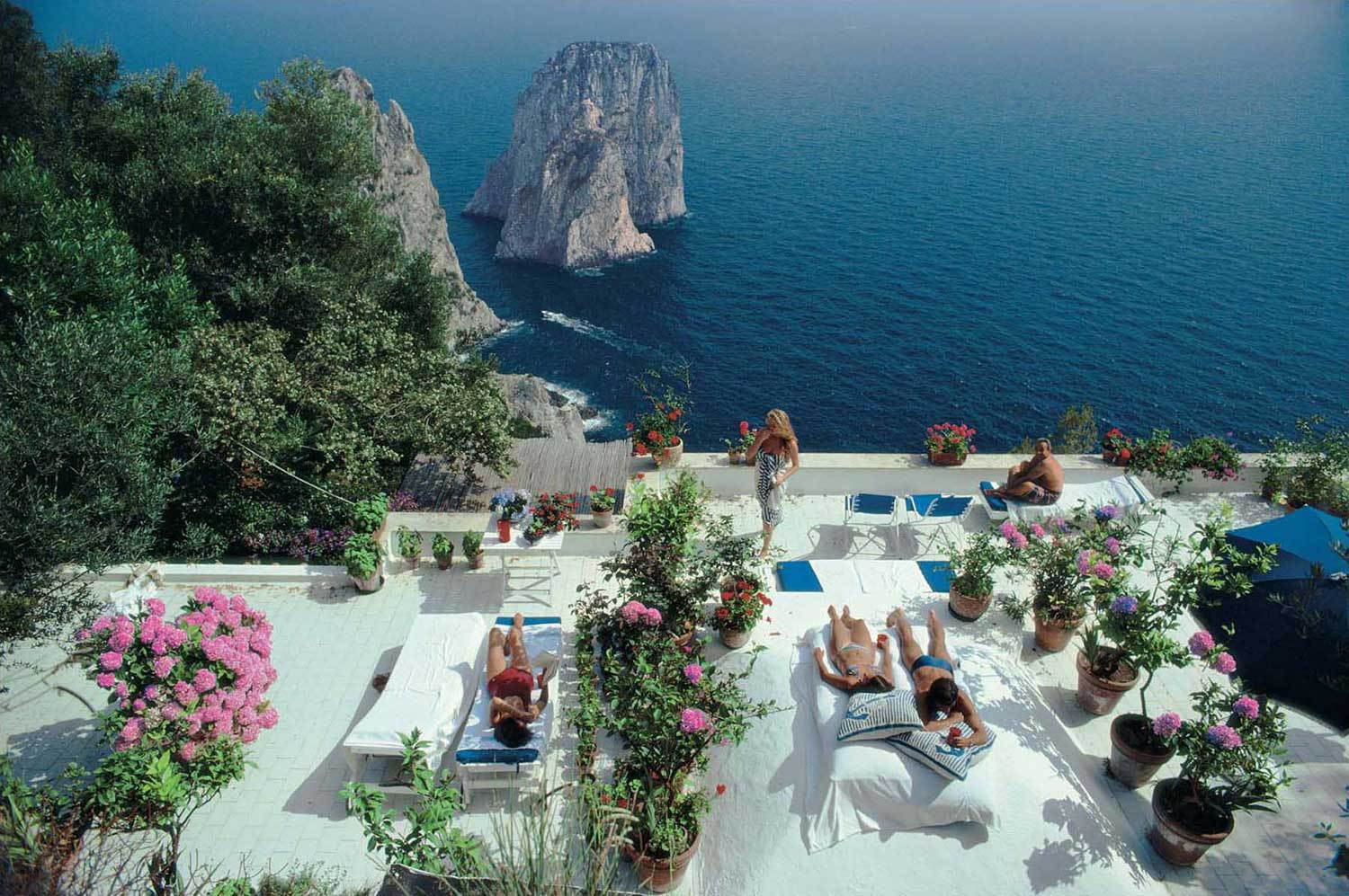 Slim Aarons, Il Canille, Capri, Italy, 1980