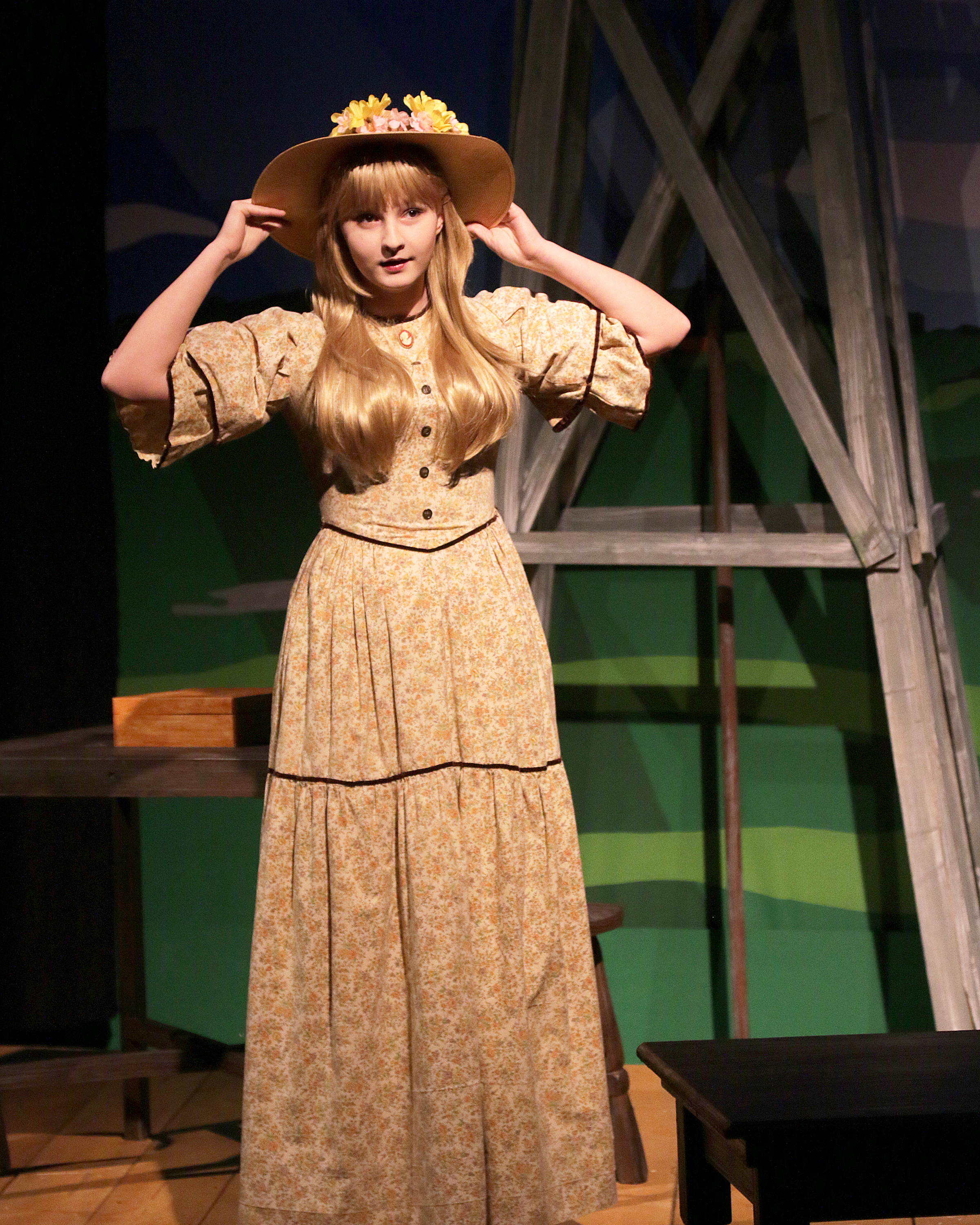 Sarah, Plain and Tall by Joseph Robinette Kate Goldman Children's Theater at the Des Moines Playhouse (Allison McGuire, Director; Kevin Shelby, Scenic Designer; Susanna Douthit, Costume Designer; Virgil Kleinhesselink, Lighting Designer)