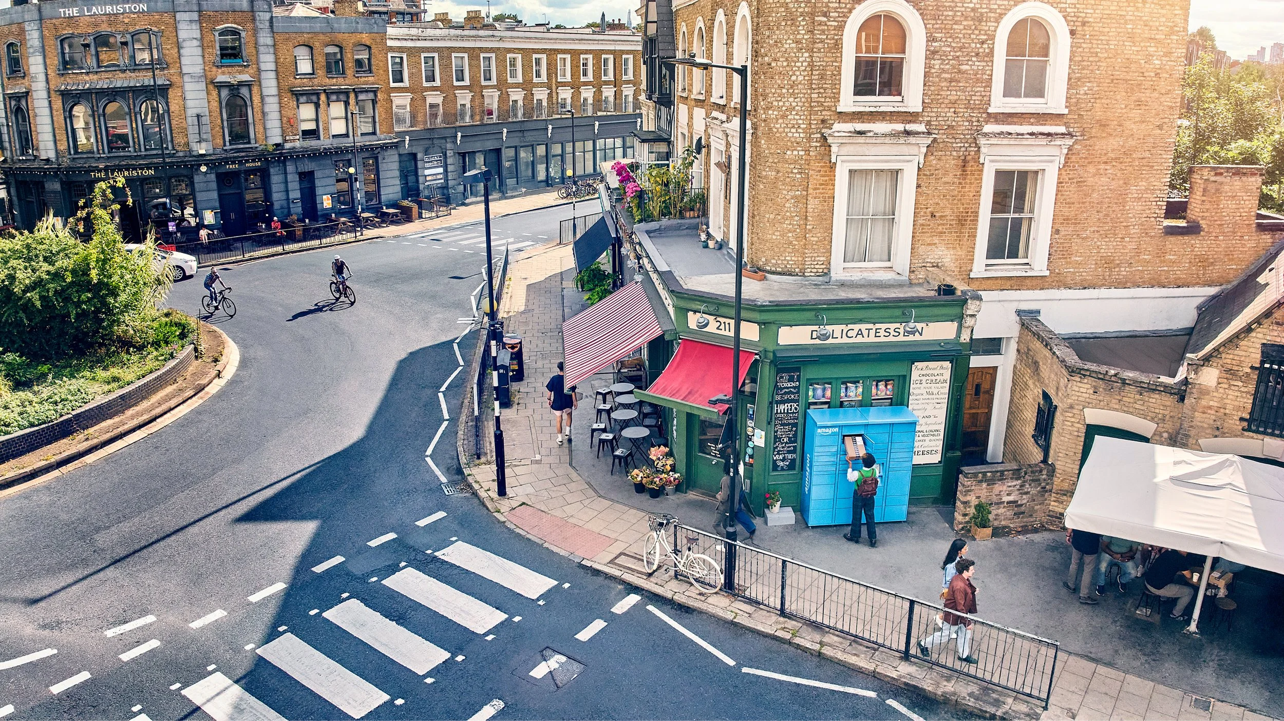 022-UK-PARP-Deli-Lockers-Intern-Drone-01002_R3 1.jpg