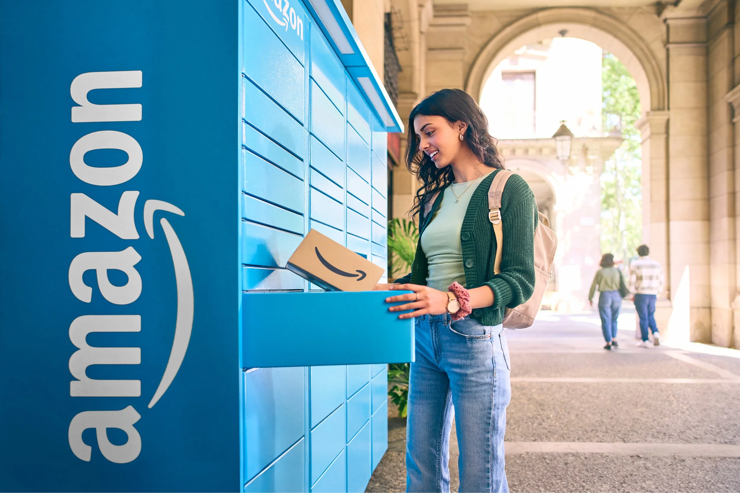 PARP_2025_ES_037-ES-PARP-Modern_Grocery-Get_Package-Girl-18541_R4_Final 1.jpg