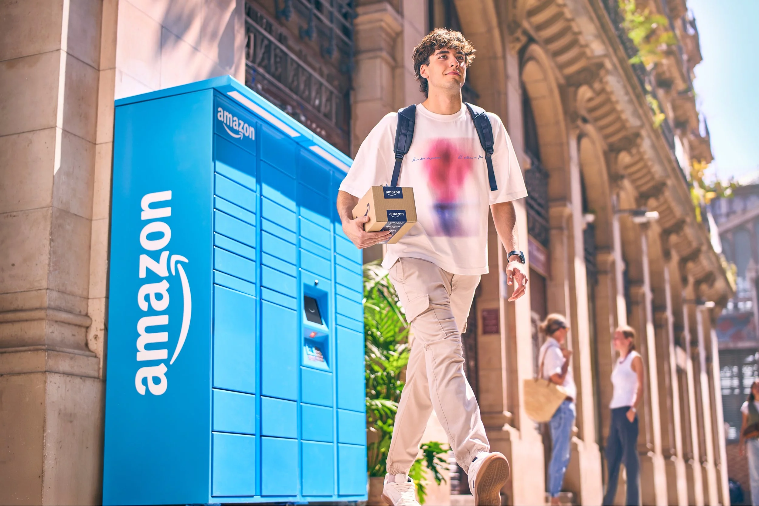 PARP_2025_ES_043-ES-PARP-Pedestrian_Ramble-Get_Package-Guy-20456_R3_Final 1.jpg