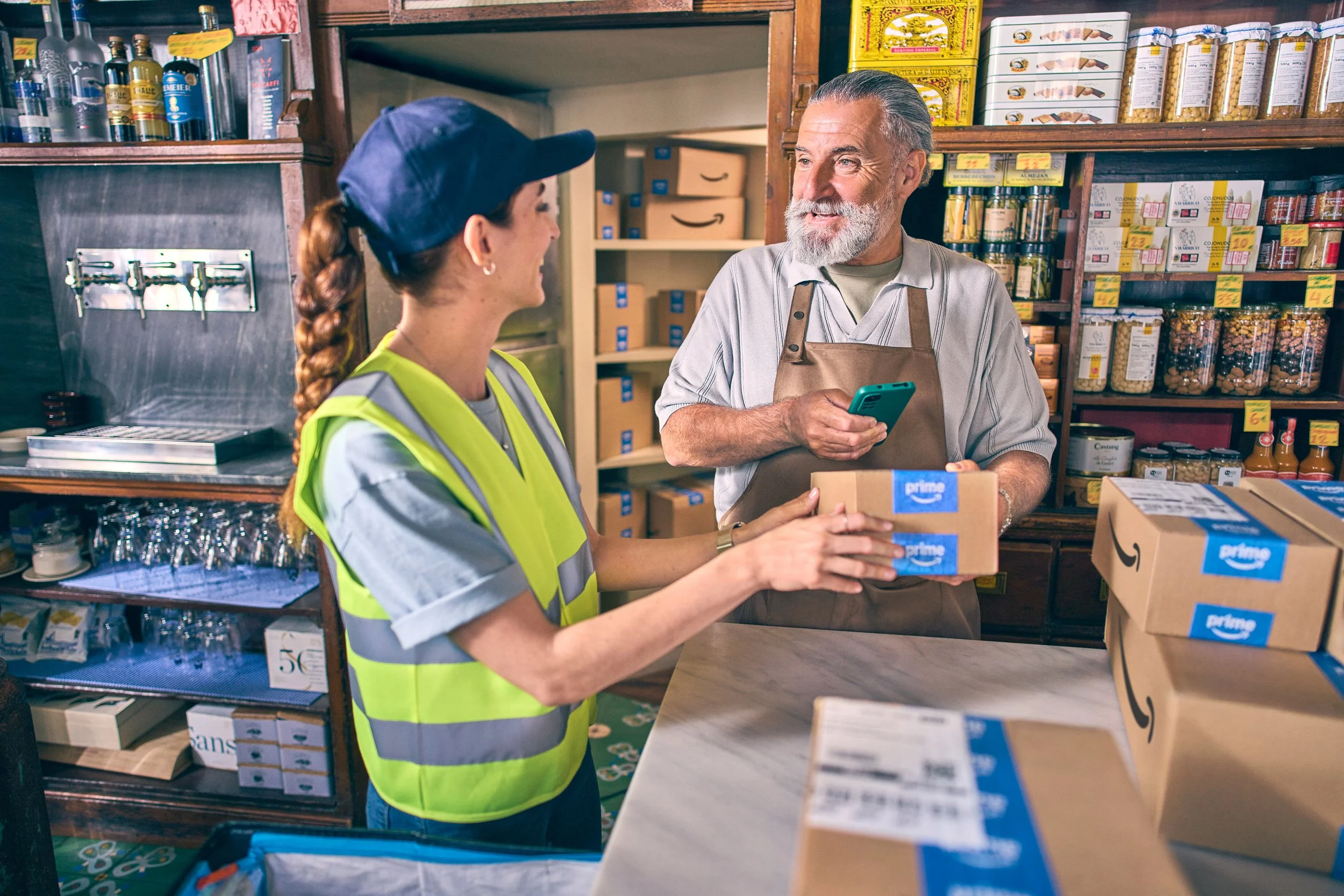 HD_2025_ES_033-ES-Hub-Artisinal_Grocery-At_Counter-DA-HPs-17863_R3_Final 1.jpg