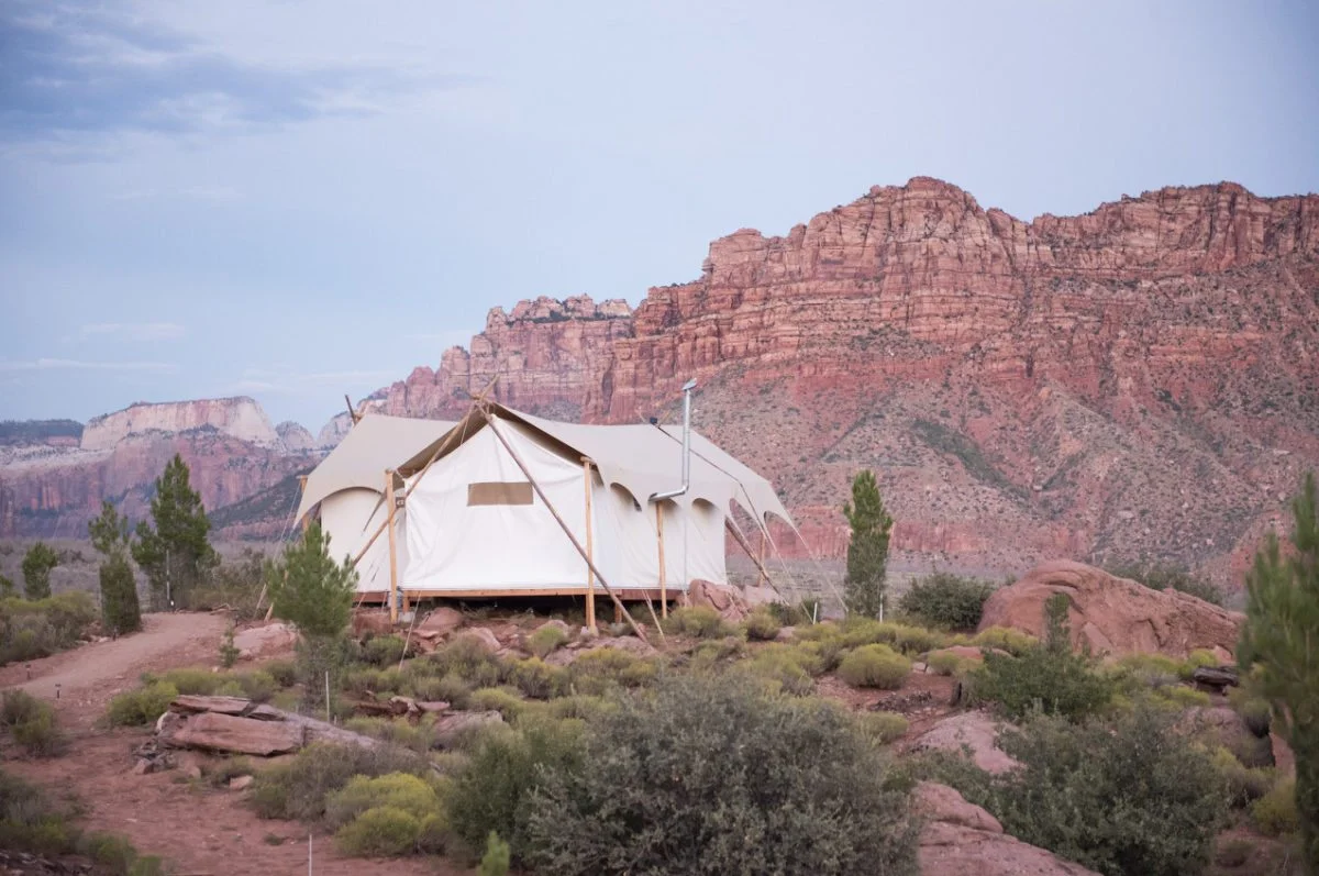 Image from Under Canvas