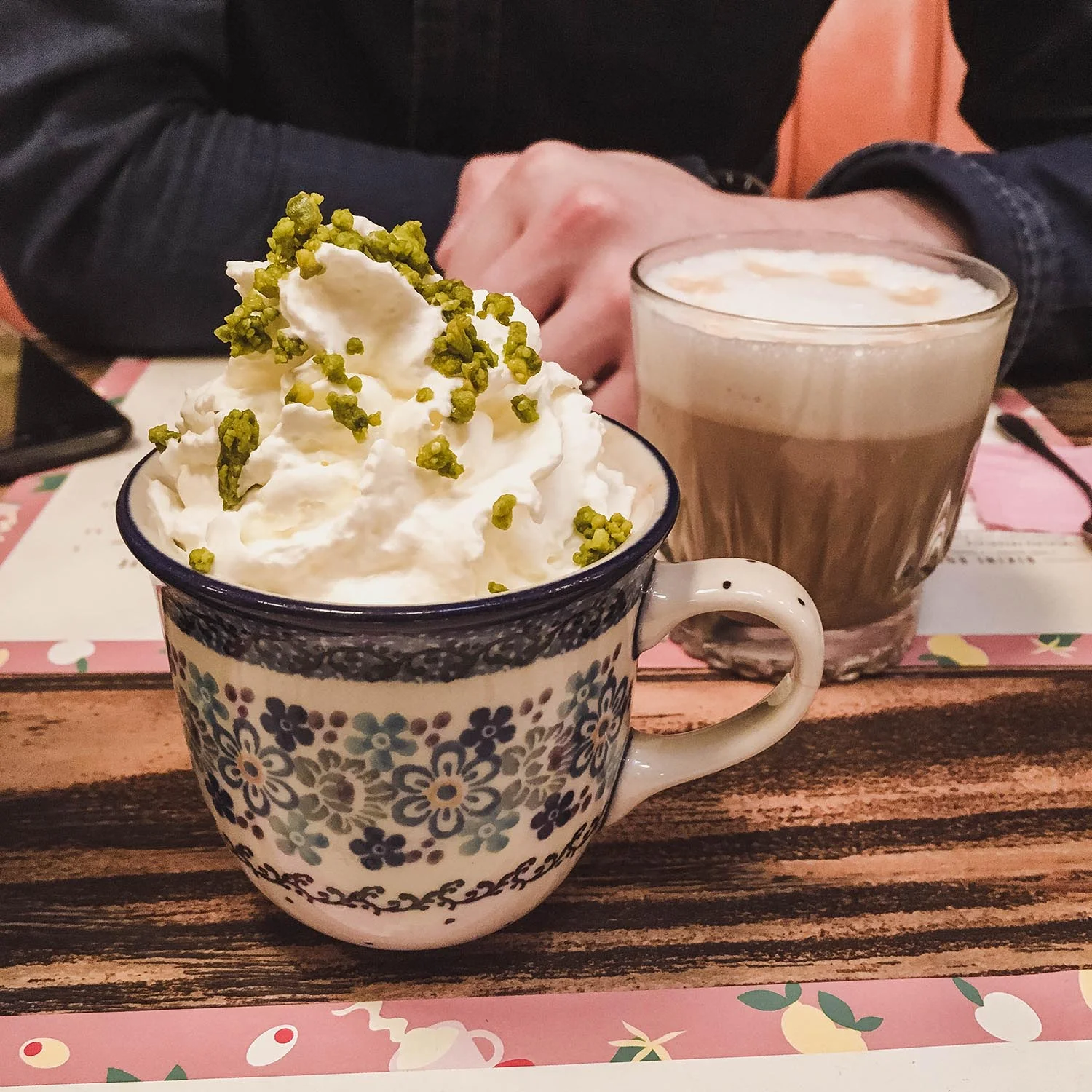 pistachio-mocha-big-love-cafe-paris.jpg