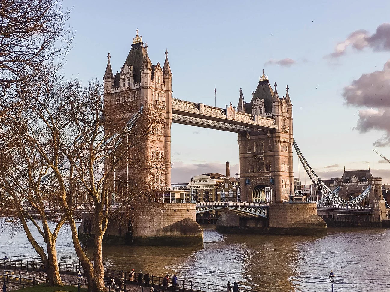 tower-bridge.jpg
