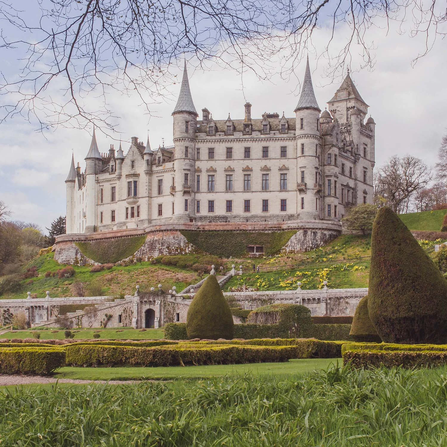 dunrobin-castle-scottish-highlands.jpg