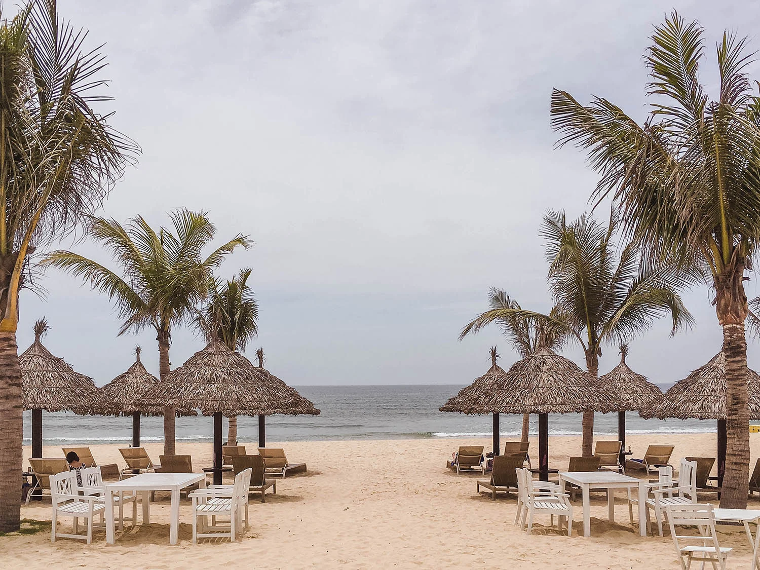 beach-da-nang-vietnam.jpg