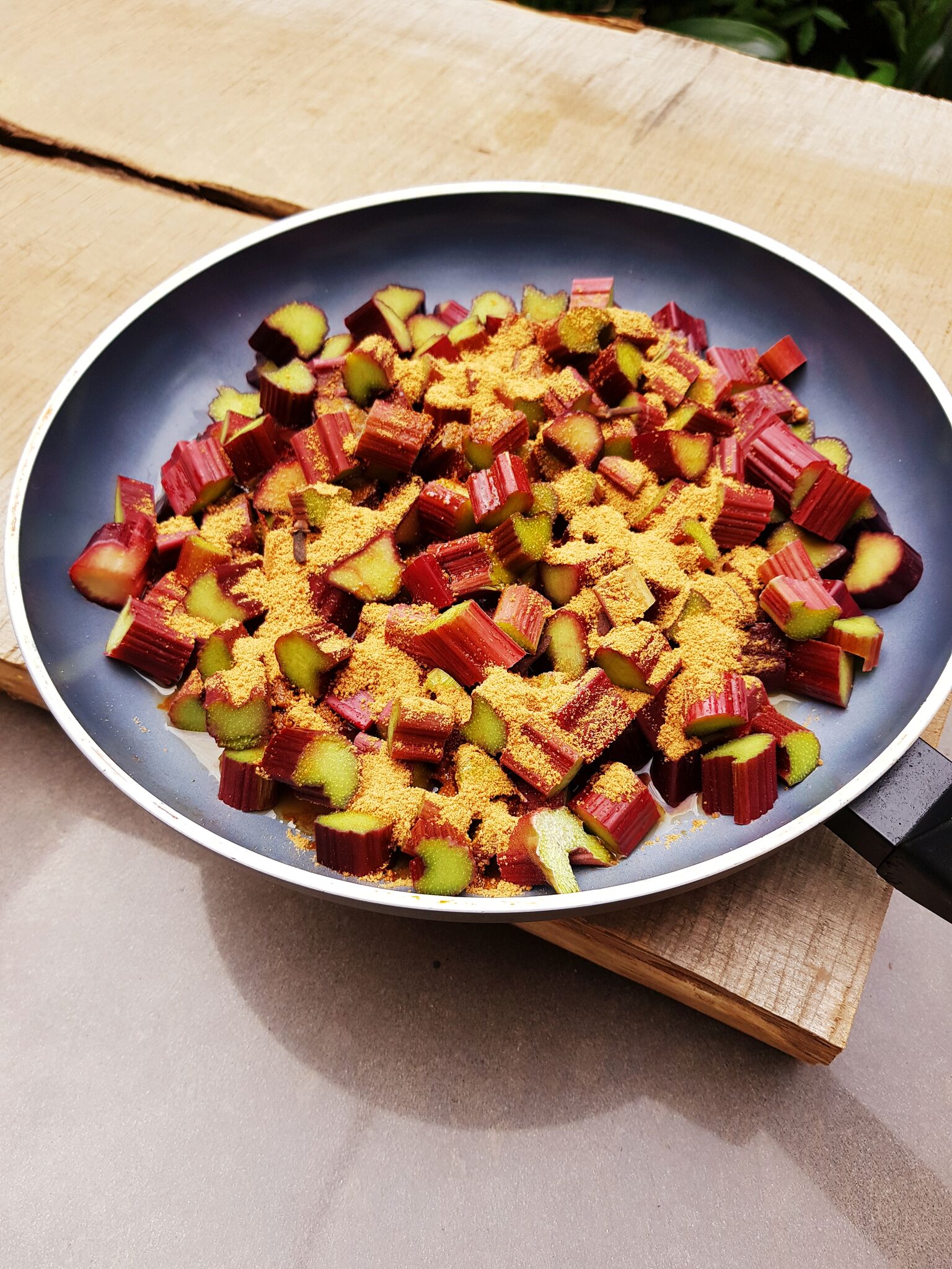 rhubarb_preview.jpeg