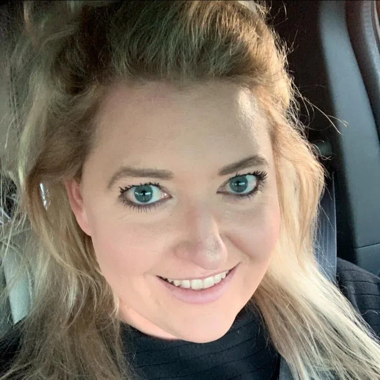 Episode 21 - "Miracles" with Amanda O'Kelly