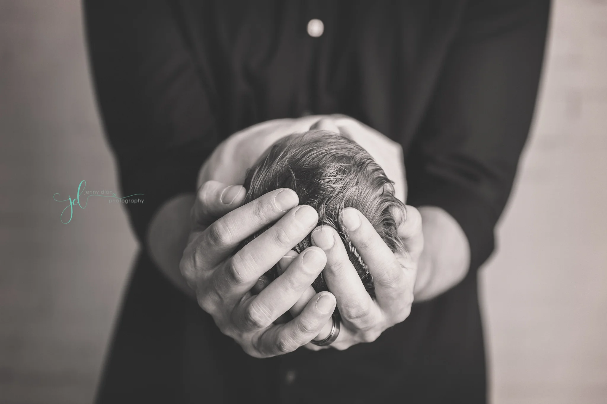 So little in daddy's hands