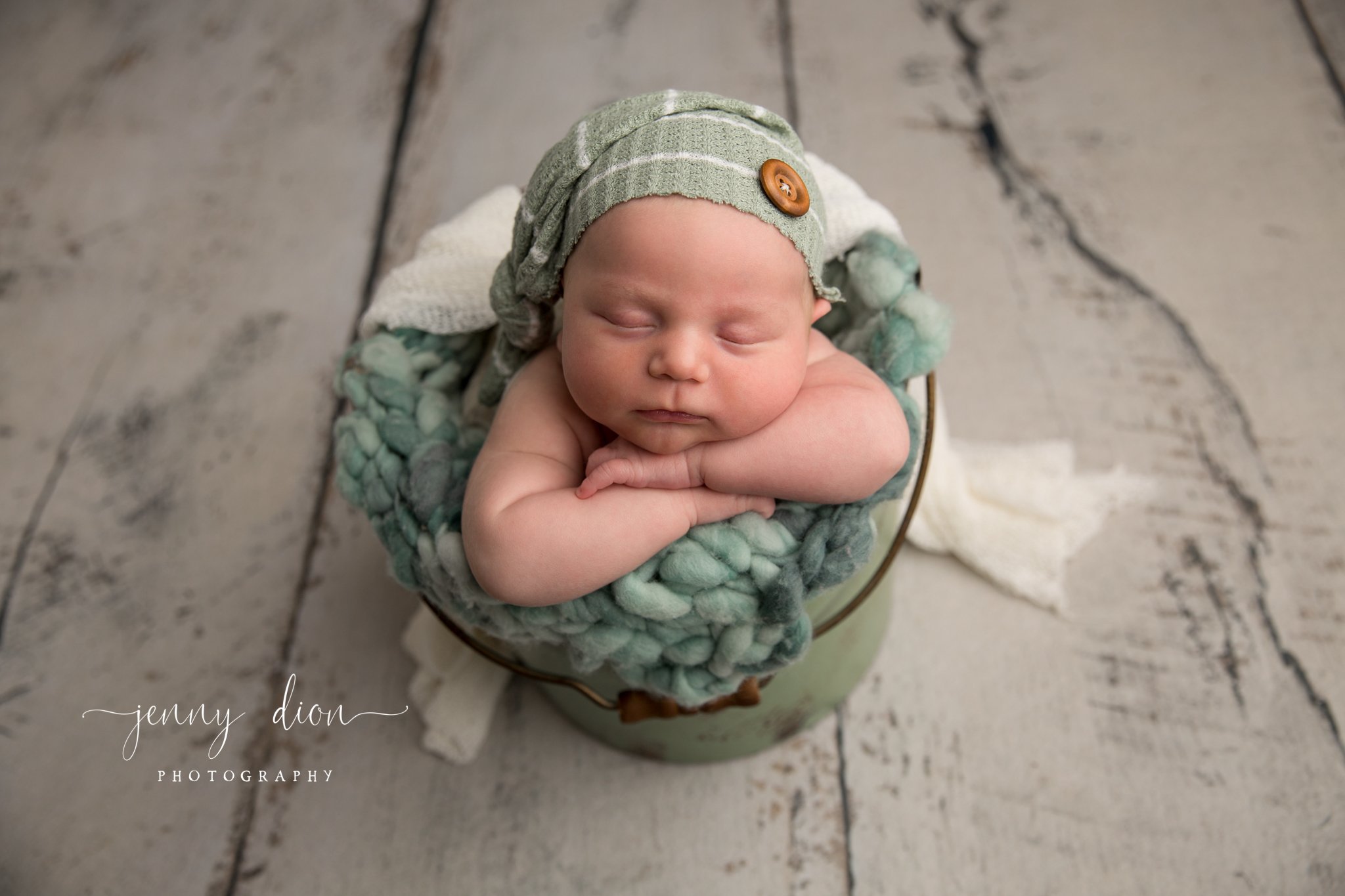 Web size newborn-35.jpg