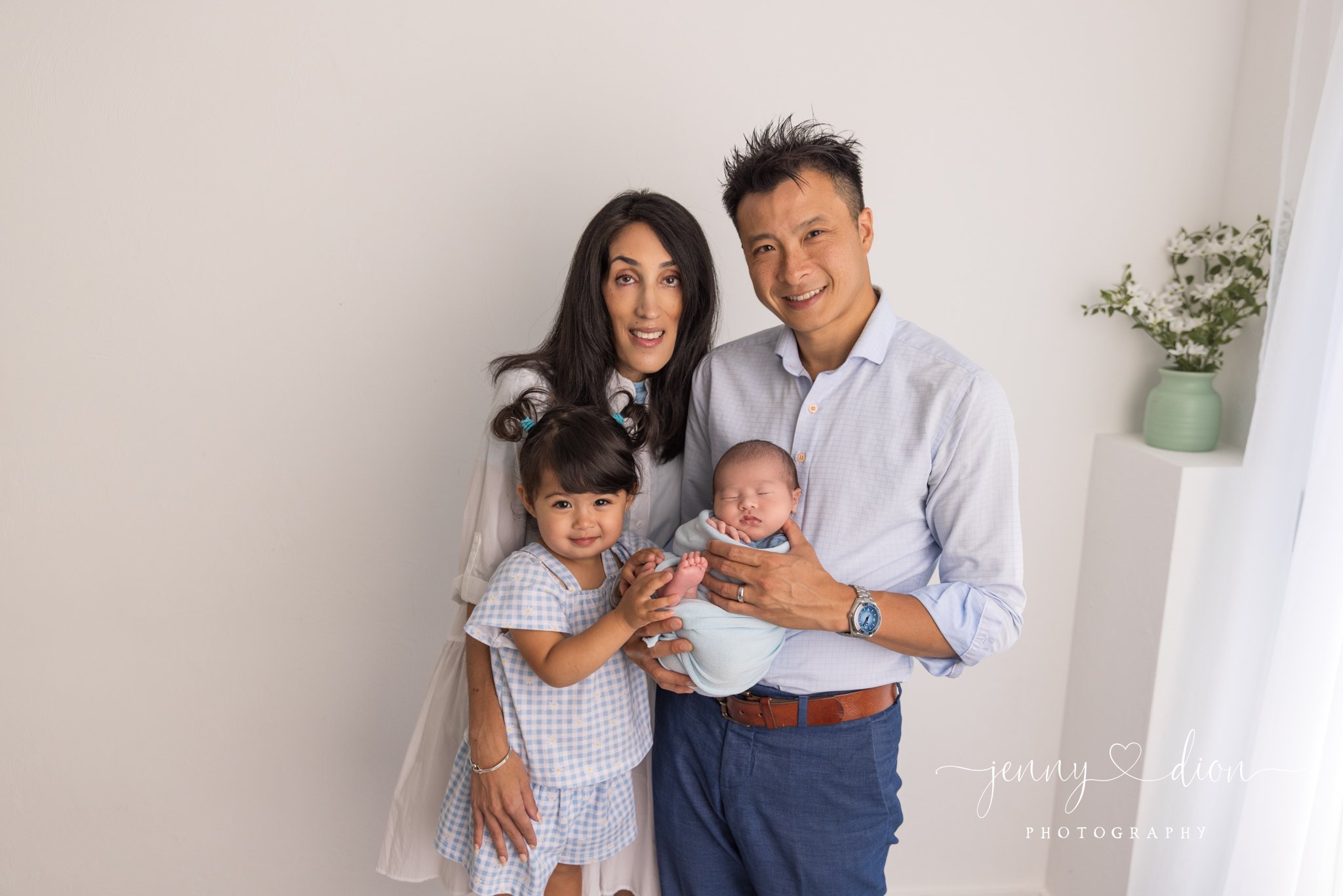 Newborn web-17.jpg