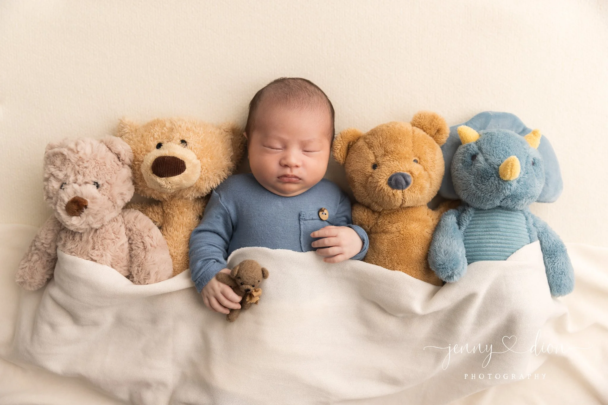 Newborn web-33.jpg