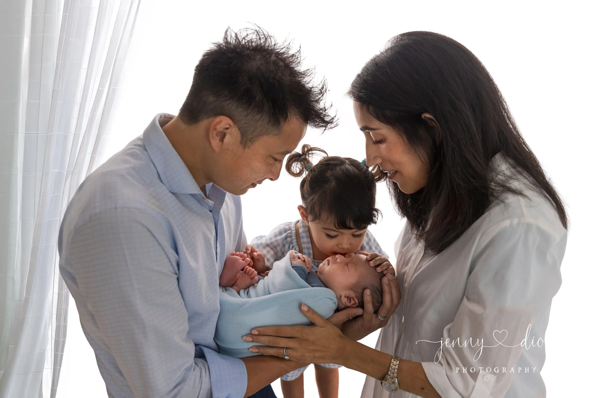 Newborn Session with Family &amp; Sibling Portraits | Lincoln, RI