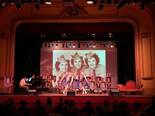 What a beautiful show! ❤️🎶 Congratulations @threelittlesisterstribute on an amazing opening night performance to a packed out crowd 🎙🎺👏🏼 Tickets are still available for this weekend - don&rsquo;t miss out! #anandrewssisterstribute #adlfringe