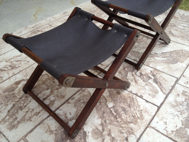 Restauración de banquitos de madera y piel