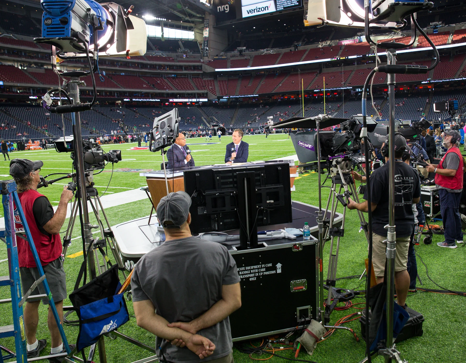 NFL 2016: Texans vs Colts Oct 16