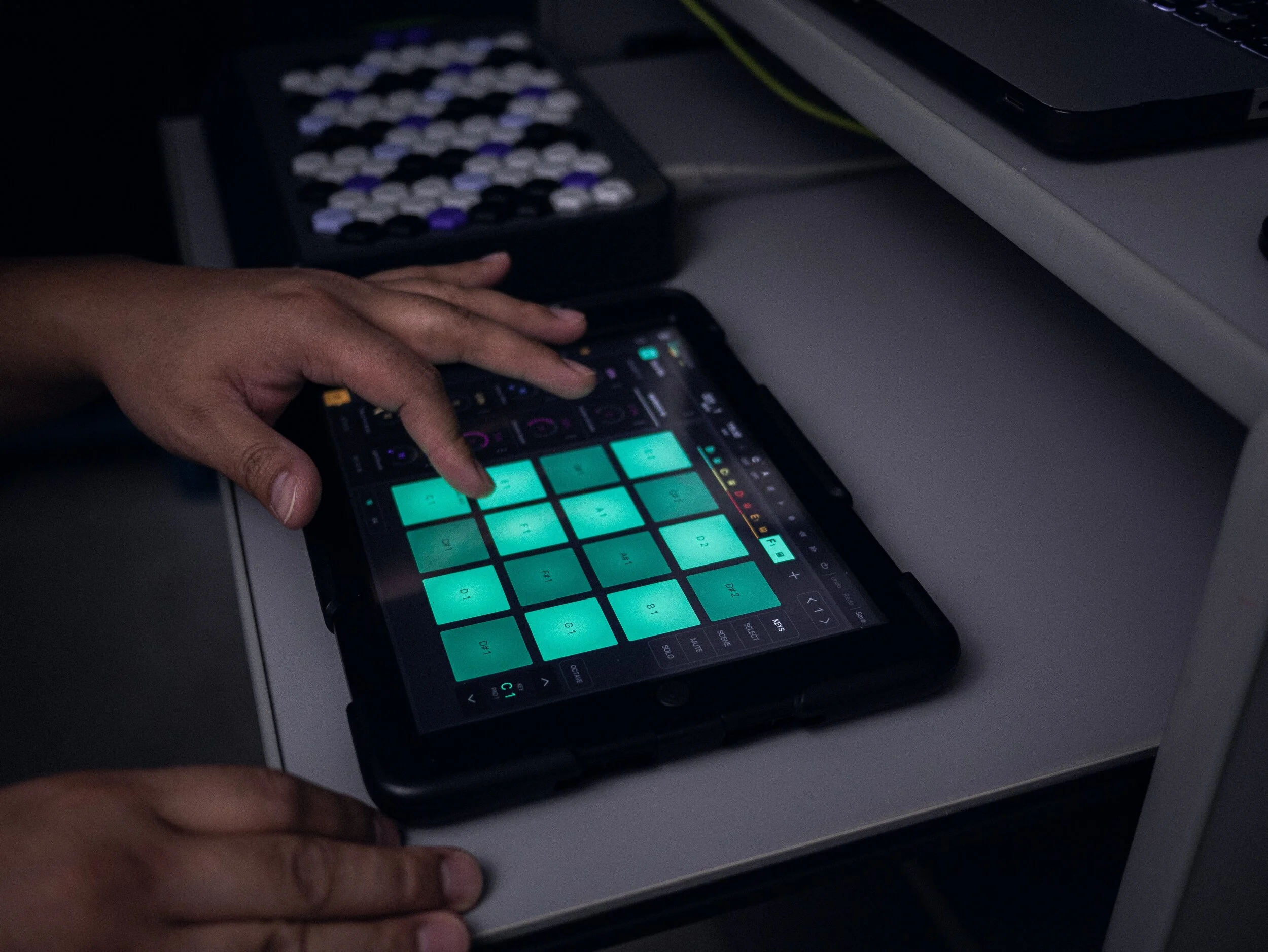 SOULGLO iPAD PIC1.JPG