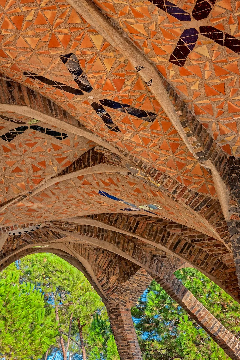   Gaudí Crypt &nbsp;&nbsp;| &nbsp;Antoni Gaudí &nbsp;| &nbsp;Sta. Coloma de Cervelló, Barcelona 