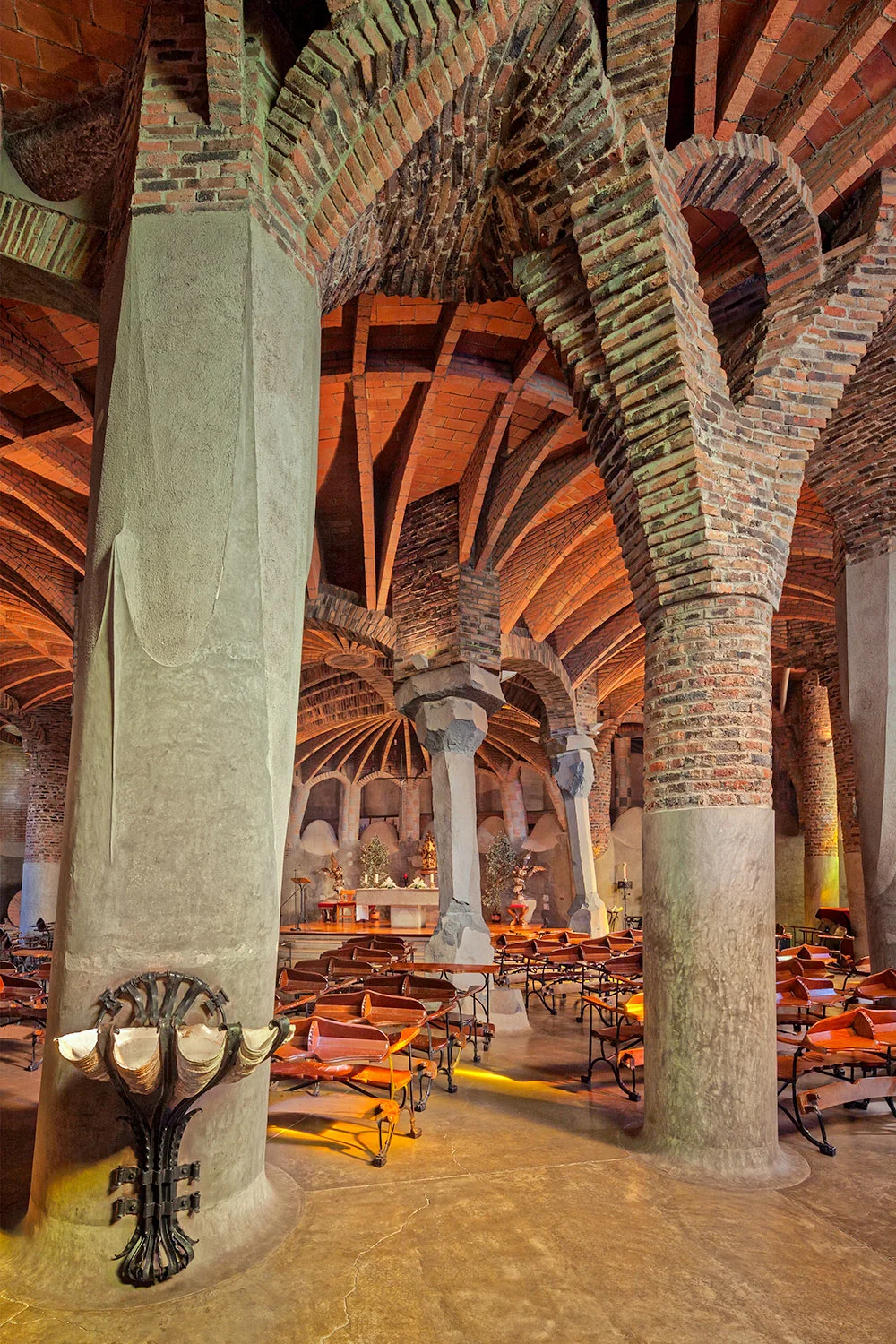   Gaudí Crypt &nbsp;&nbsp;| &nbsp;Antoni Gaudí &nbsp;| &nbsp;Sta. Coloma de Cervelló, Barcelona 