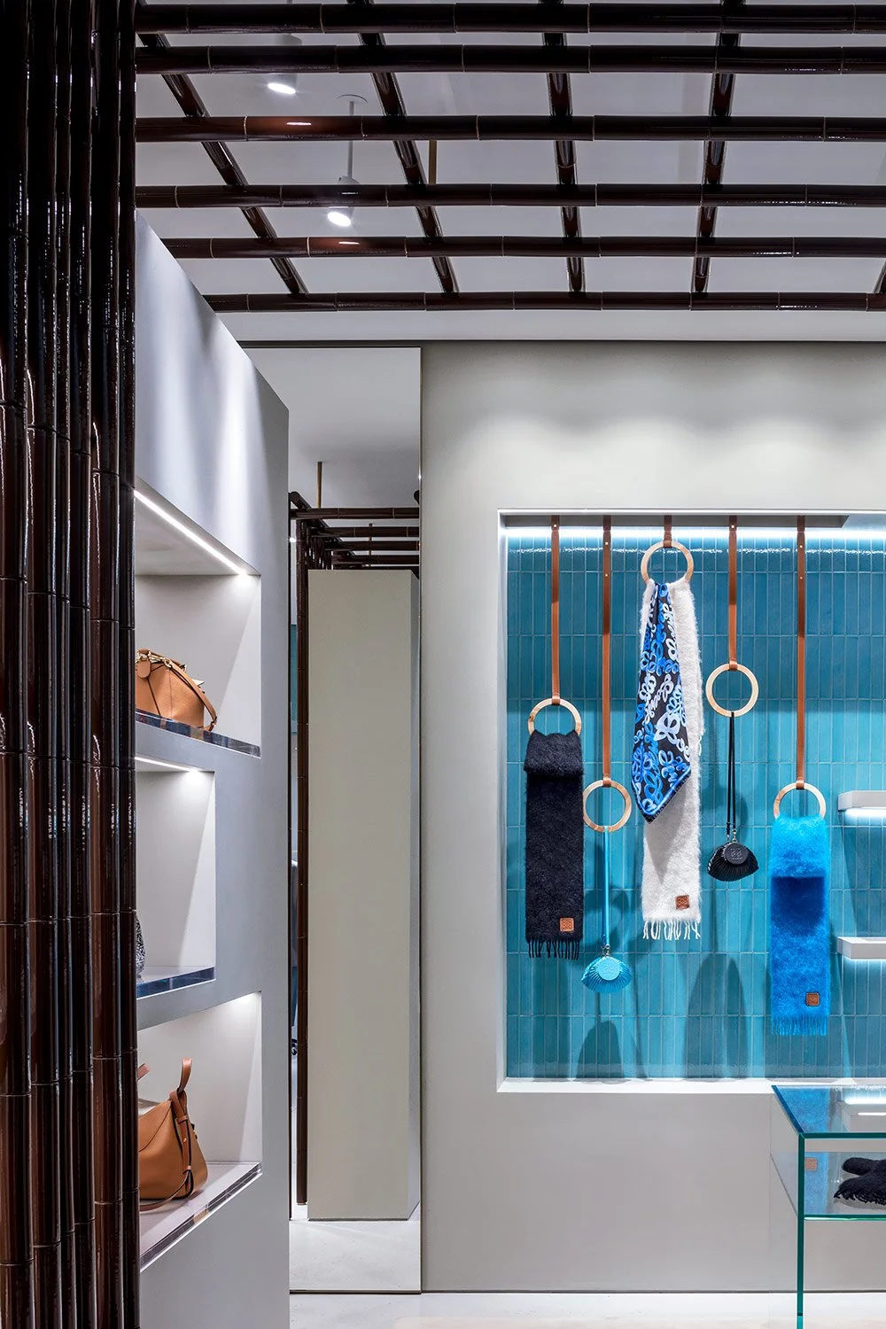   Loewe &nbsp; | &nbsp;The Galleria Mall &nbsp;| &nbsp;Abu Dhabi 