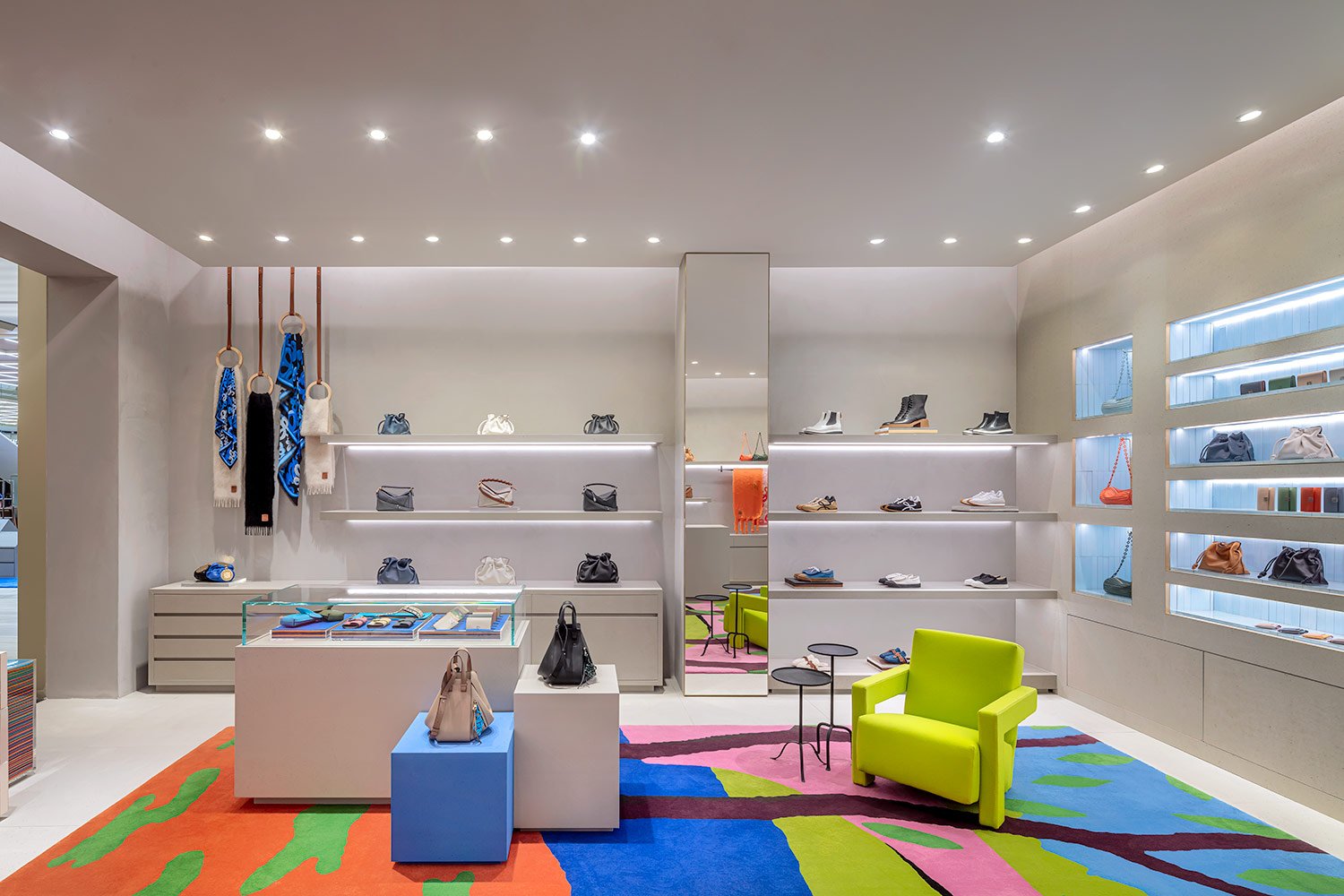  Loewe &nbsp; | &nbsp;KaDeWe &nbsp;| &nbsp;Berlin 