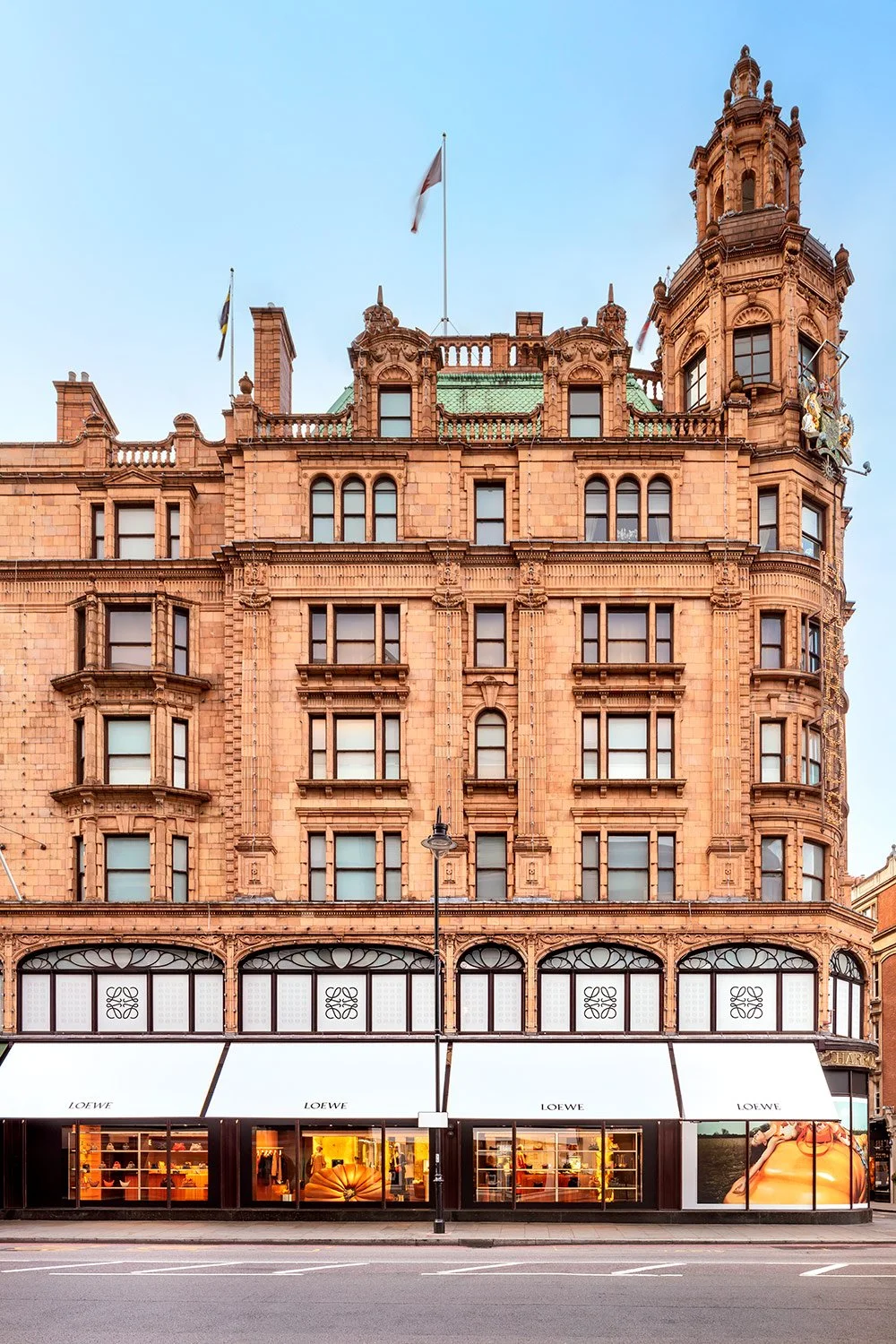   Loewe &nbsp; | &nbsp;Harrods &nbsp;| &nbsp;London 