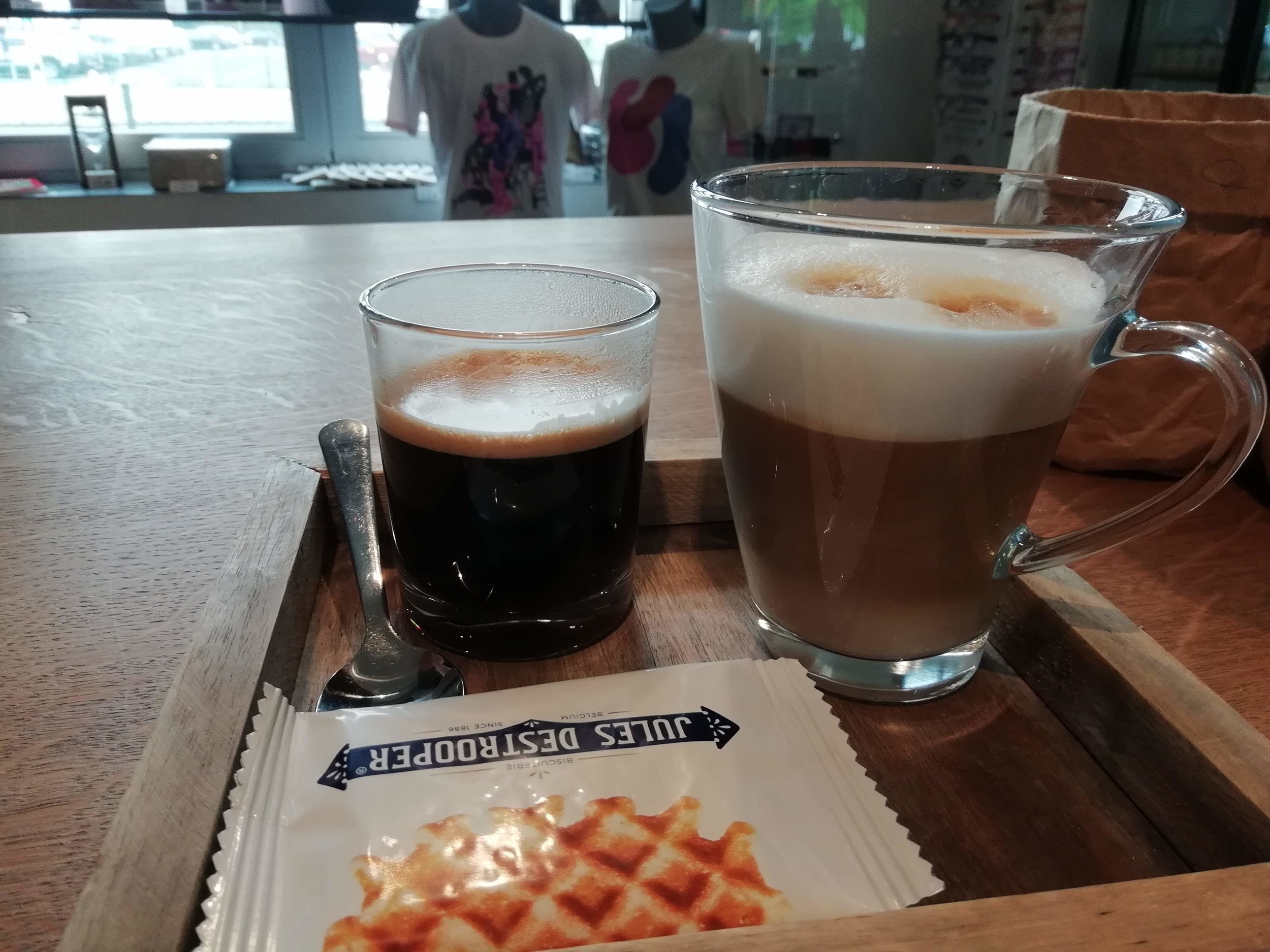 Airport cafe