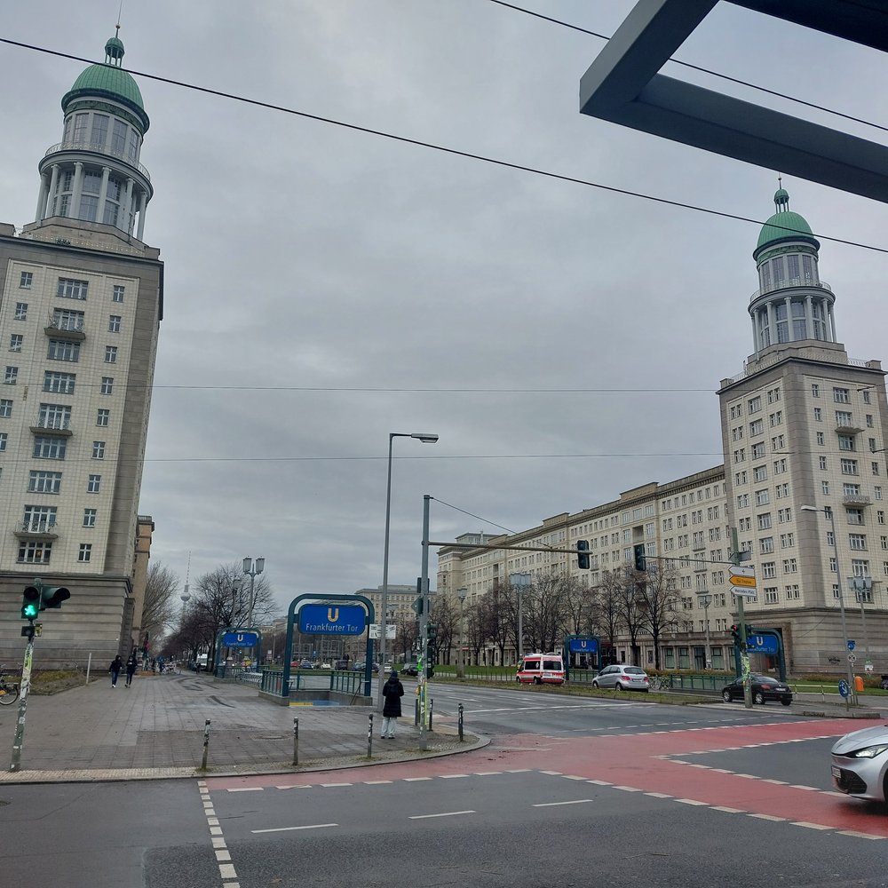 East Berlin - Frankfurter Tor