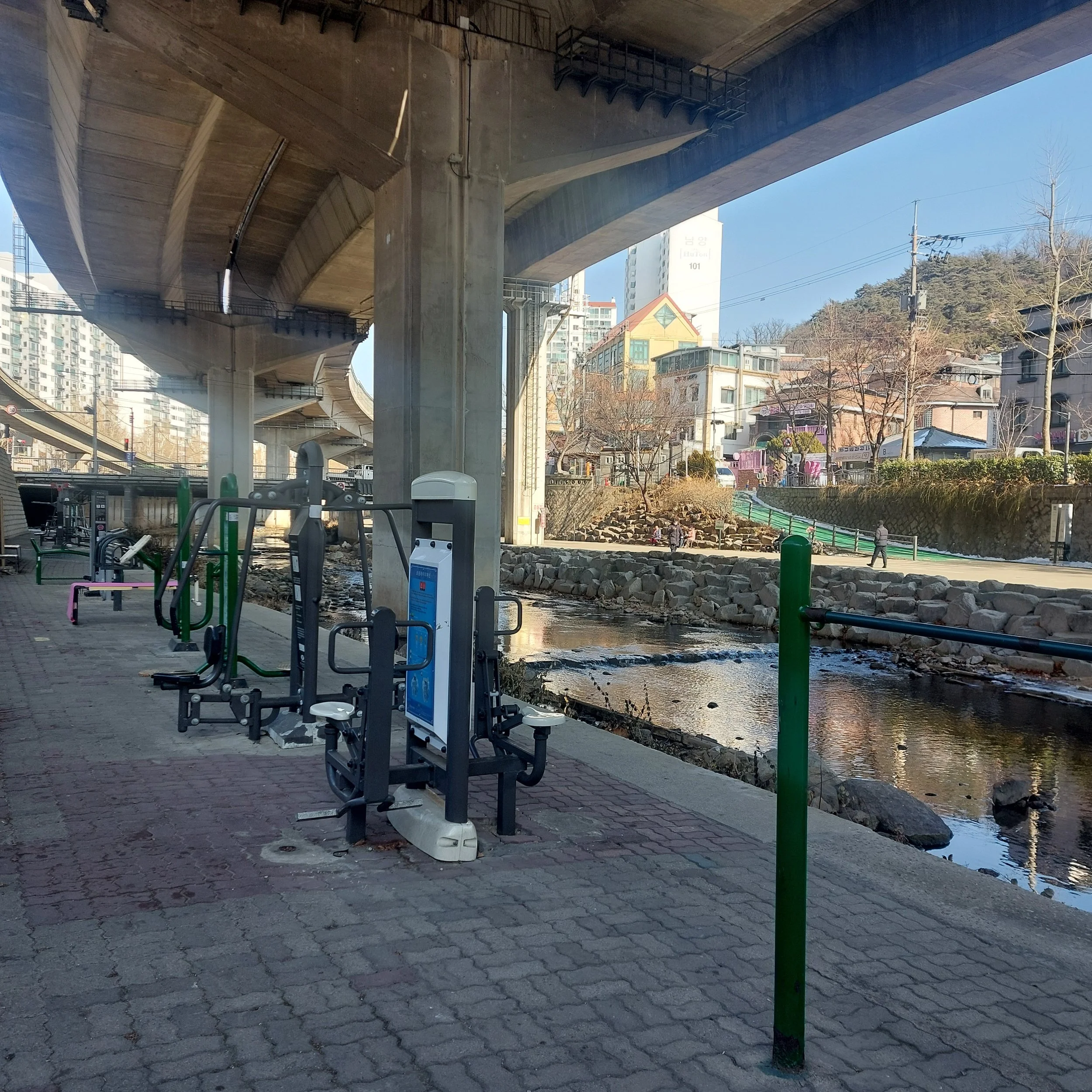 Free Outdoors Gym