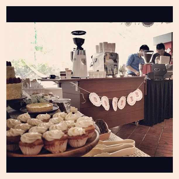 Yes, you heard us right, we do make coffees at weddings and other small intimate events which allows us to continue our endless chats over coffees. And we had another beautiful church wedding at Fred & Velda’s (folks behind popular online boutique LoveBonito.com ) gorgeous big day! Despite the stifling heat, we had an amazing time brewing some tasty cuppas for the guests, together with the folks from Sadie Rose, who were dishing out yummy pastries.