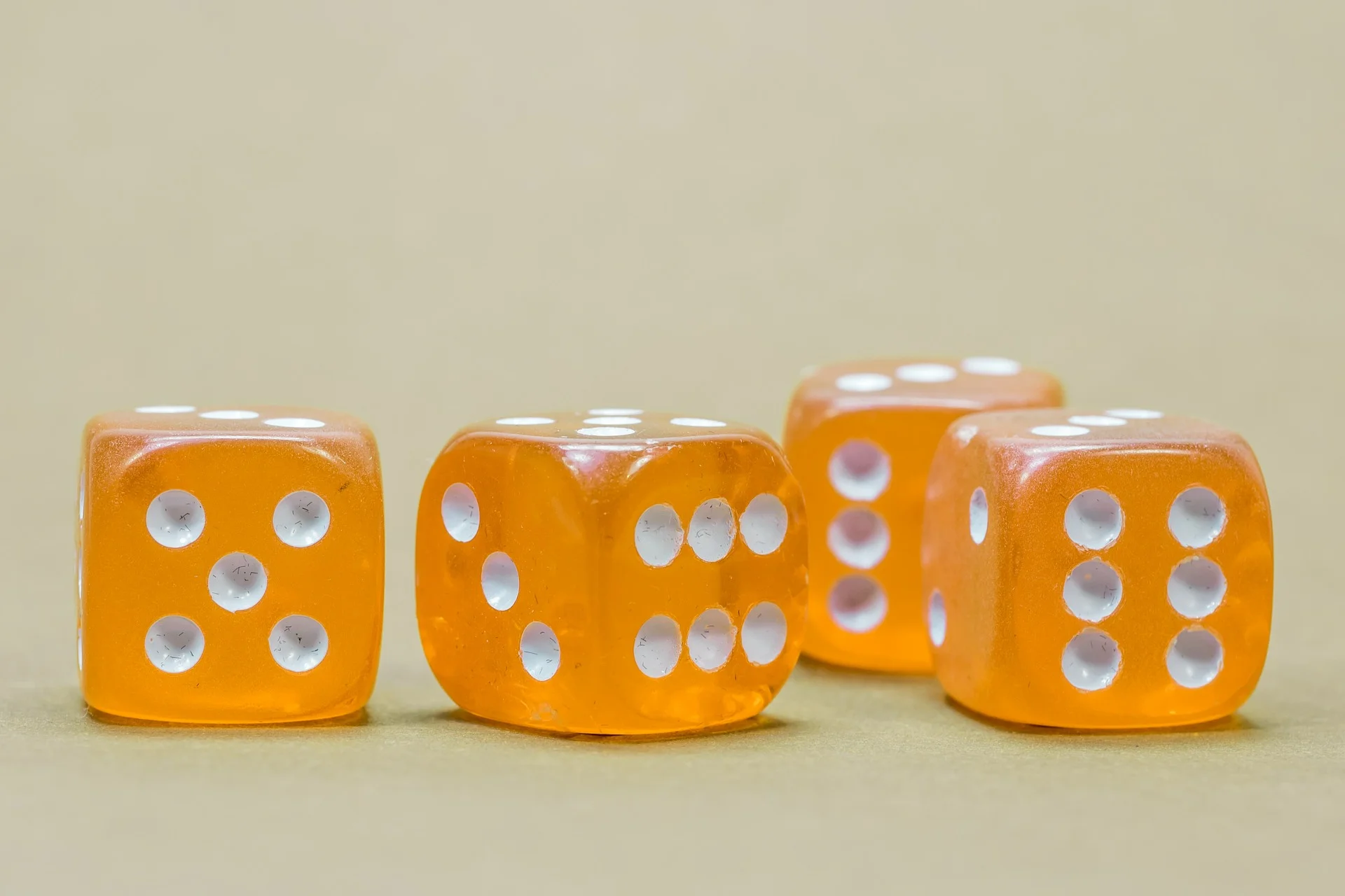 cube-568193_1920.jpg