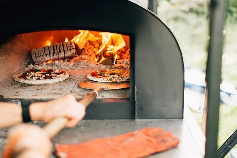 The Good Stone_0000_thegoodstone+pizza.jpg