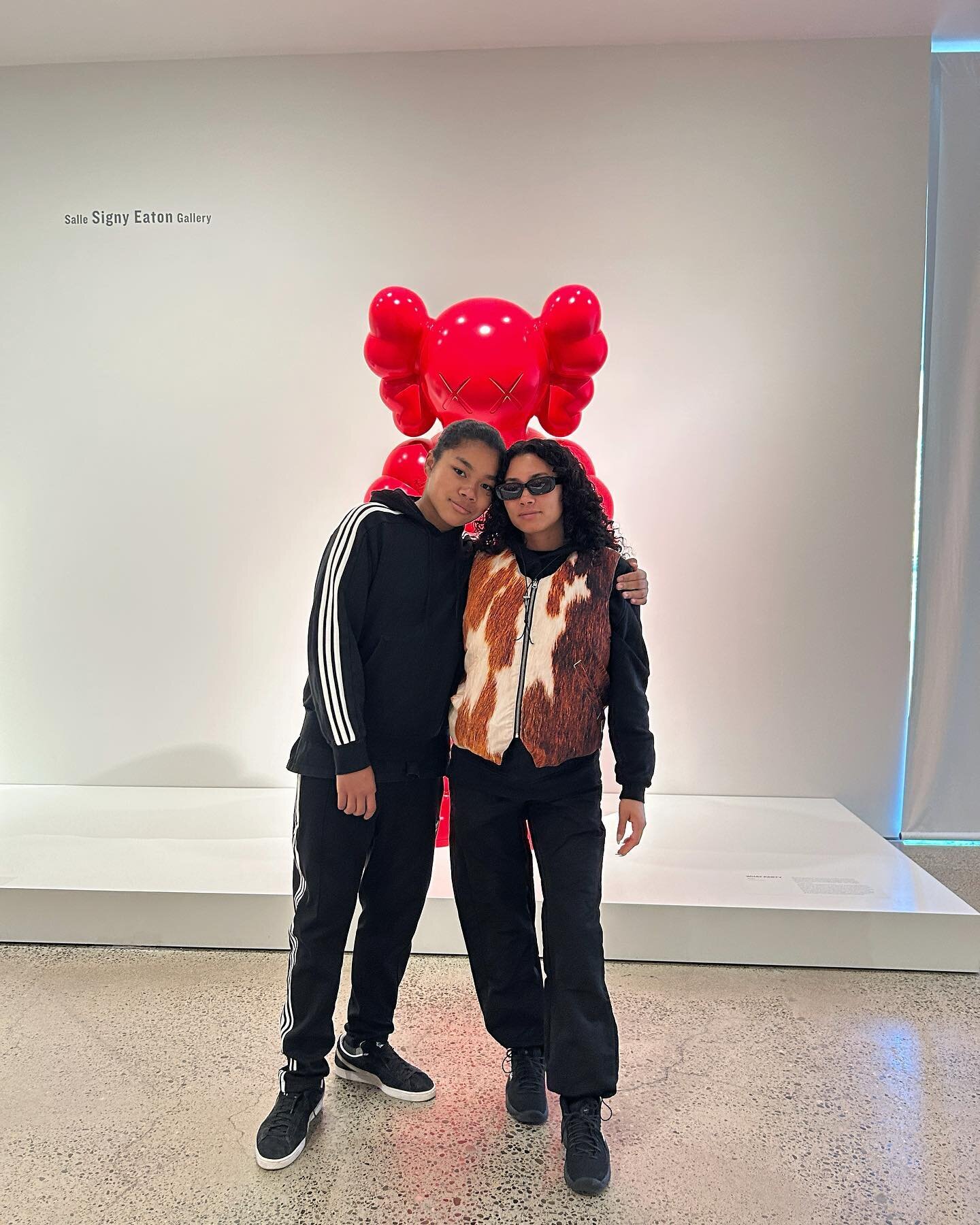 Loved the @Kaws Exhibit at @AGOToronto 

Got to enjoy another field trip with my (not-so)mini-me 🖤 but, how could I miss one when they&rsquo;re this sickkk!?

I especially loved the familial theme throughout his art. I remember wishing my parents co