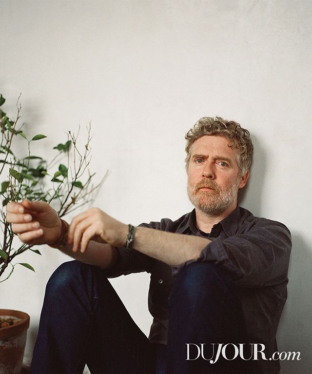 We sat down with Irish singer-songwriter @glenhansard to chat about his new album titled This Wild Willing, and his newfound motto of saying yes. #SoDujour #ExclusivelyDuJour