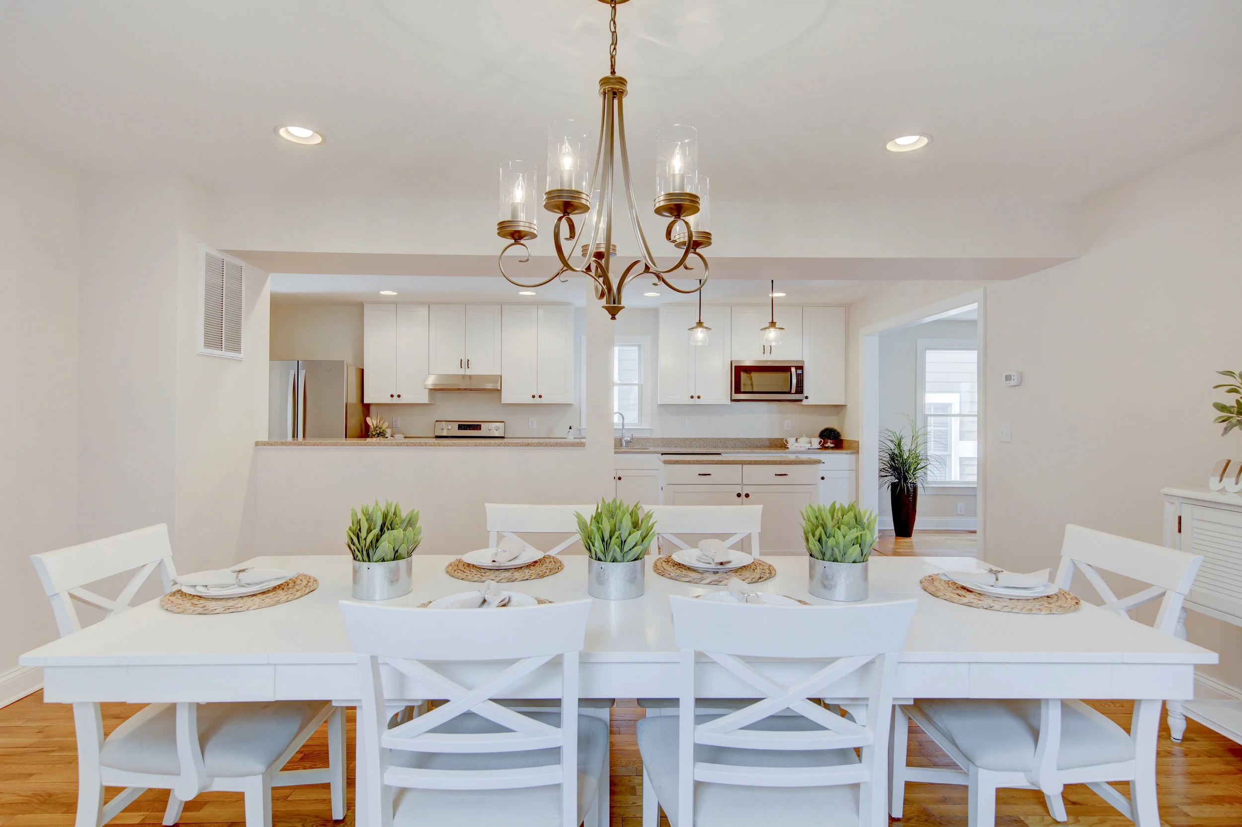 116 maplewood interior 0004.jpg