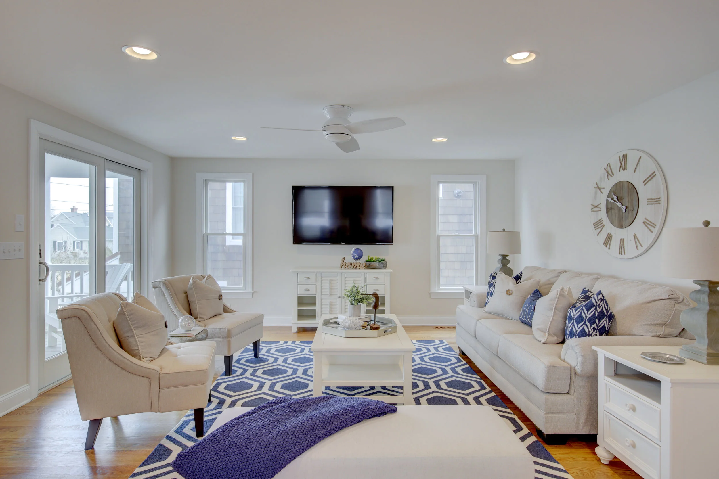 116 maplewood interior 0011.jpg
