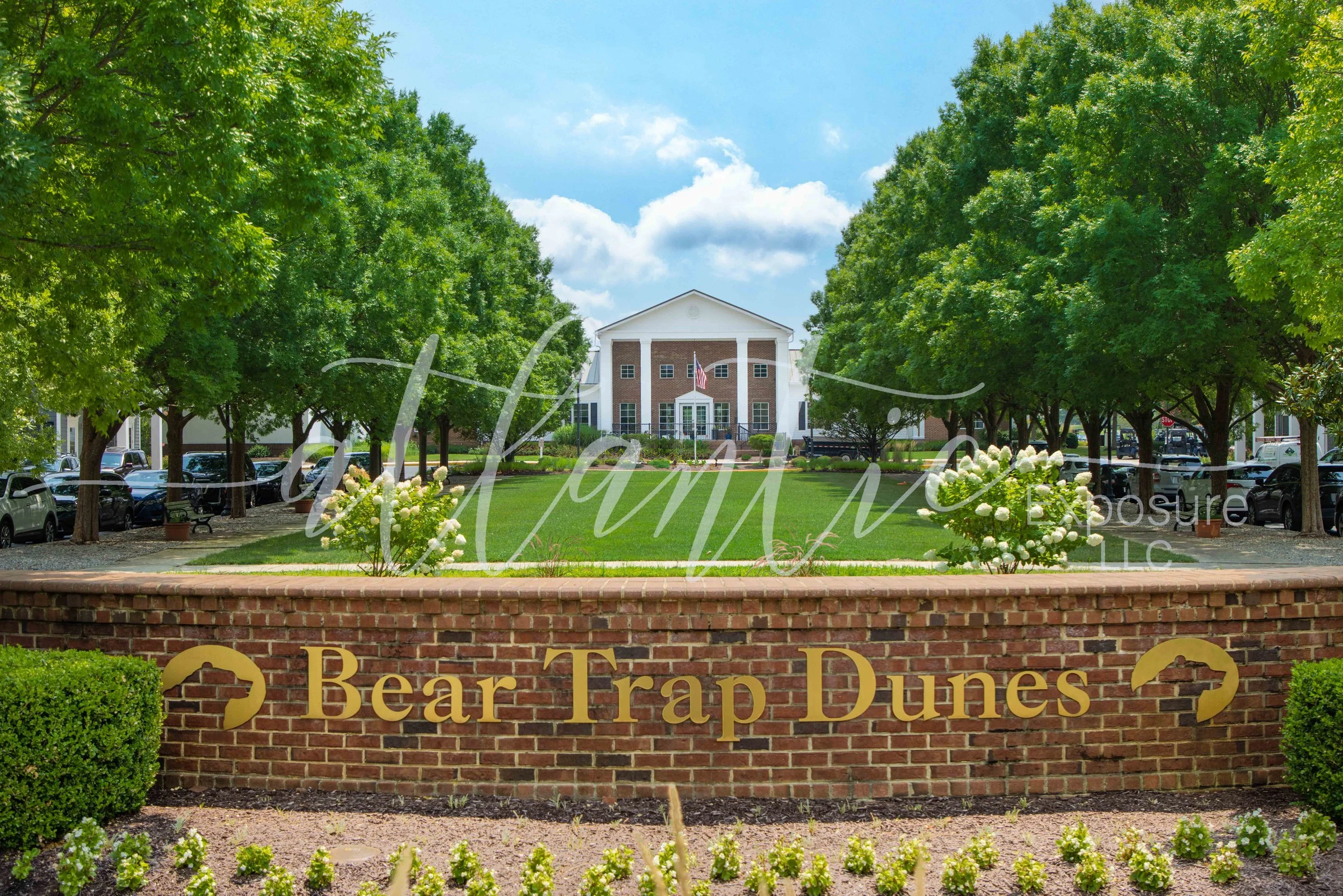 Bear Trap Sign & Clubhouse