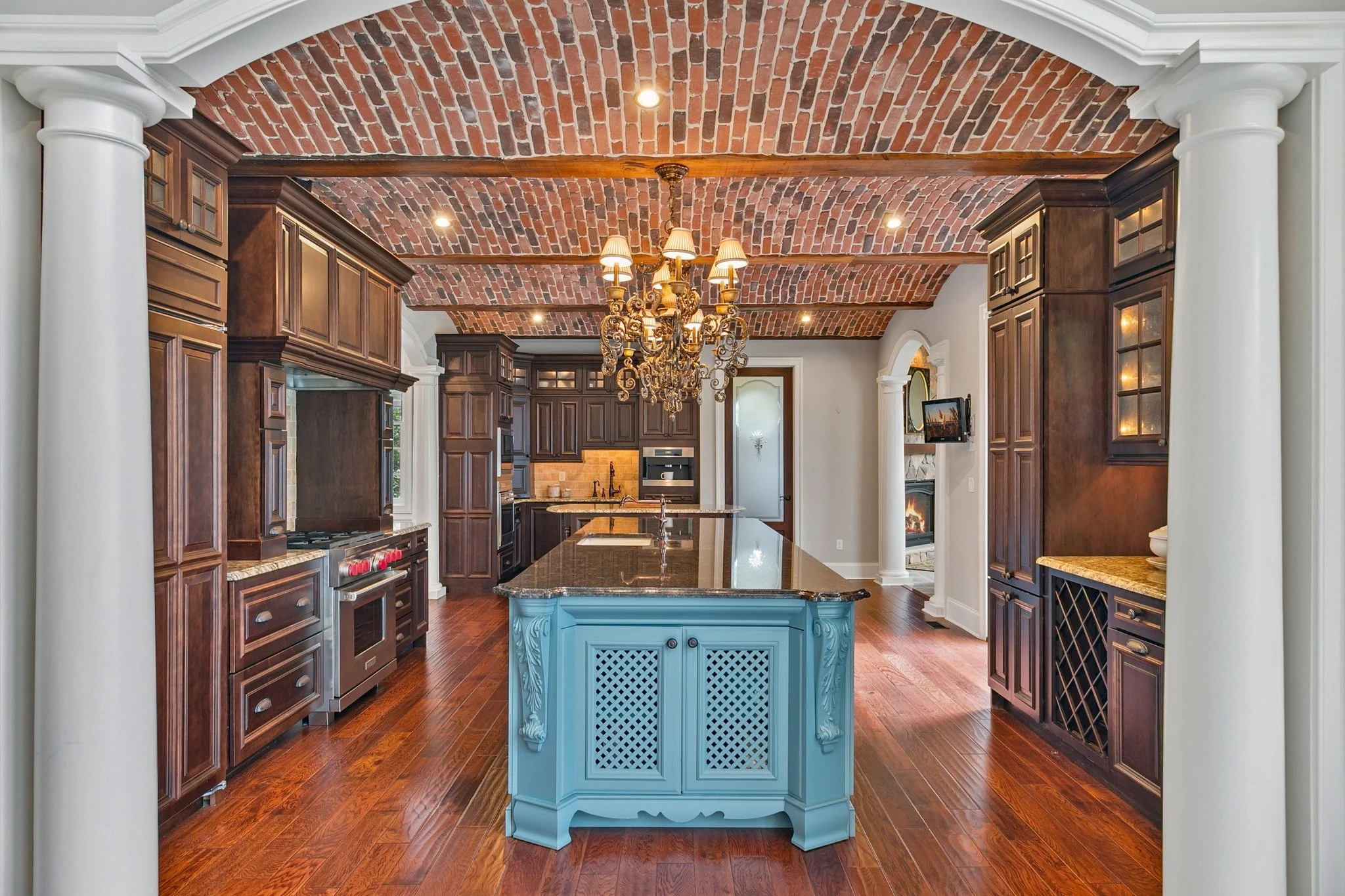 It’s giving: heirloom recipes, midnight pie baking, and stories over simmering pots.
Whether you’re cooking all night—or just staging the scene—this kitchen is pure magic.β¨
 #Trusted #interiors #AtlanticExposure #LuxuryListing