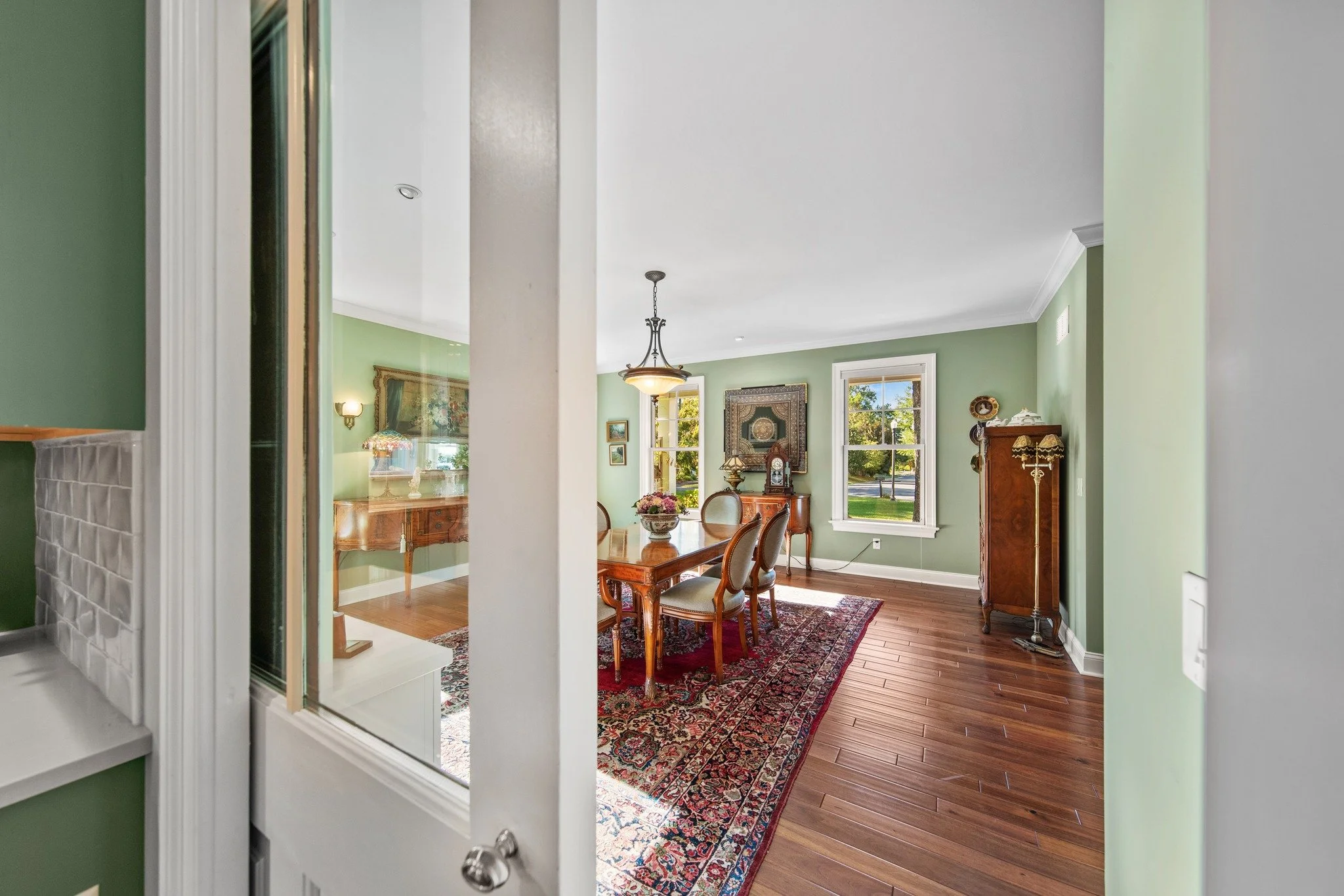 Buyers don’t just fall in love with a house—they fall in love with the life they imagine inside it.
Let your photos tell that story. We’re here to help you bring it to lifeπ‘
 #LuxuryListing #RealEstatePhotography #Trusted #Atlantic